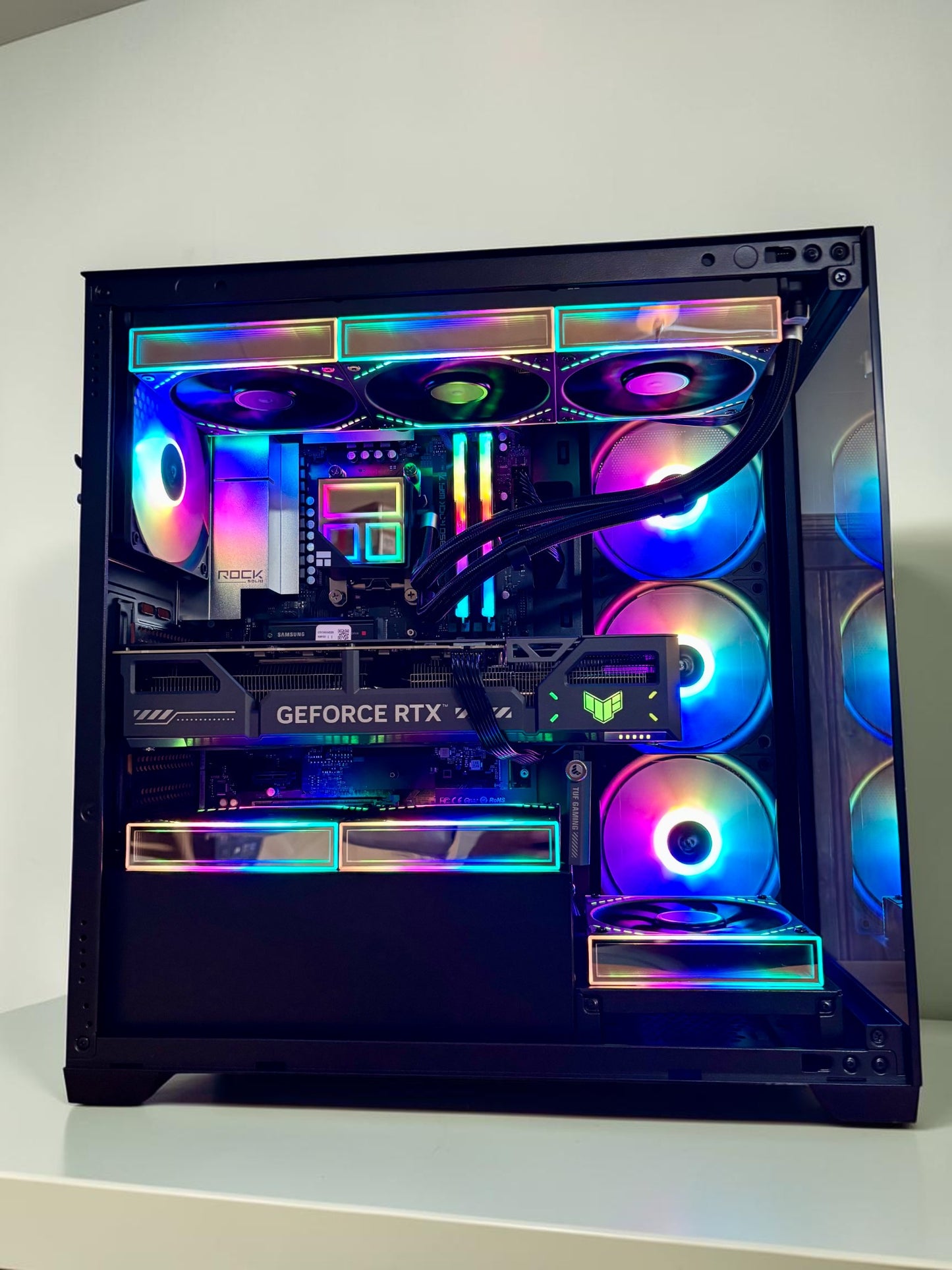 Ordinateur gaming, RTX 5070TI, Ryzen 9 9950X, 32GB DDR5, 1TB NVMe