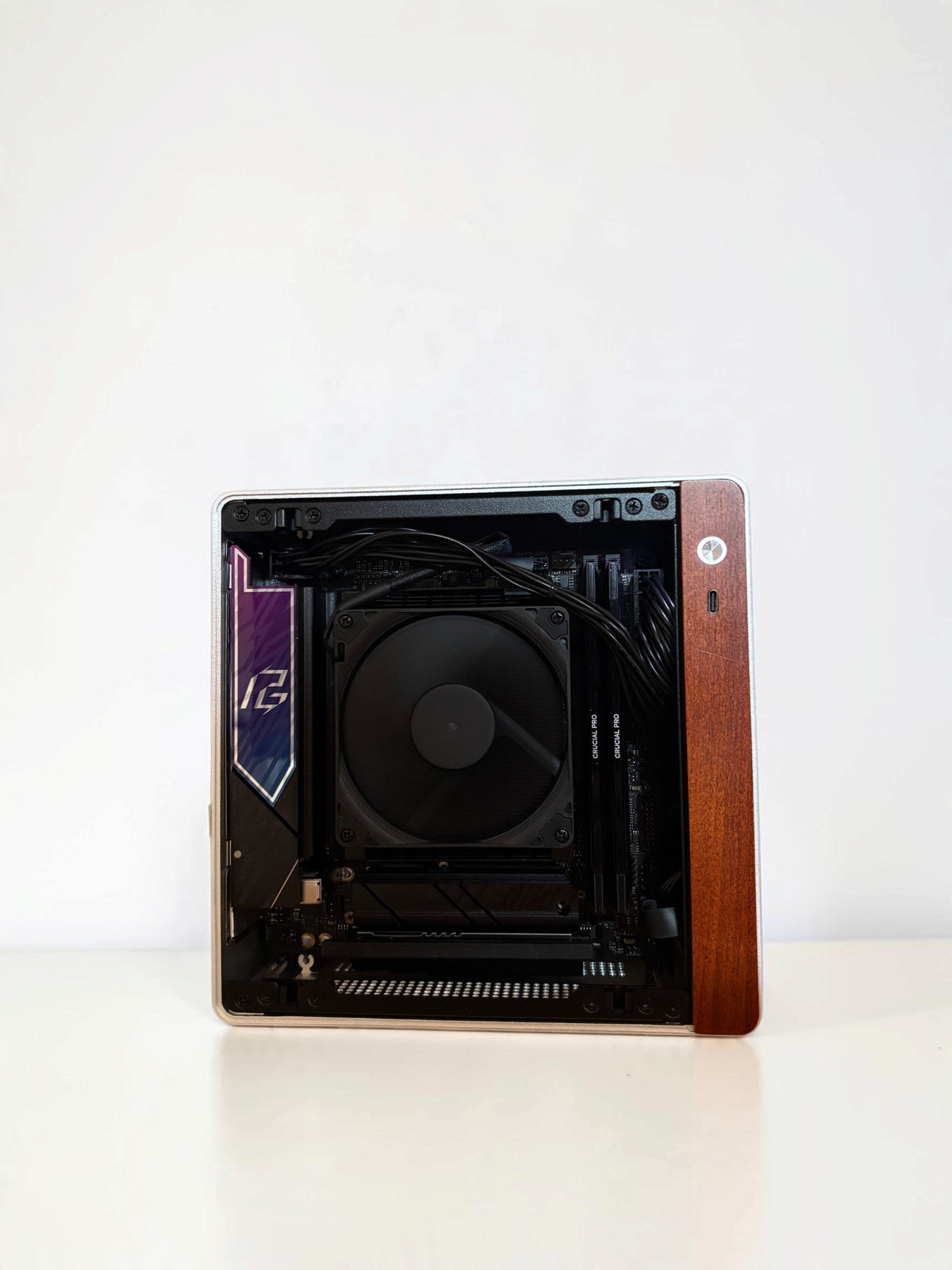 Ordinateur gaming, RTX 5060, AMD Ryzen 9600X, 32GB DDR5, 1TB NVMe
