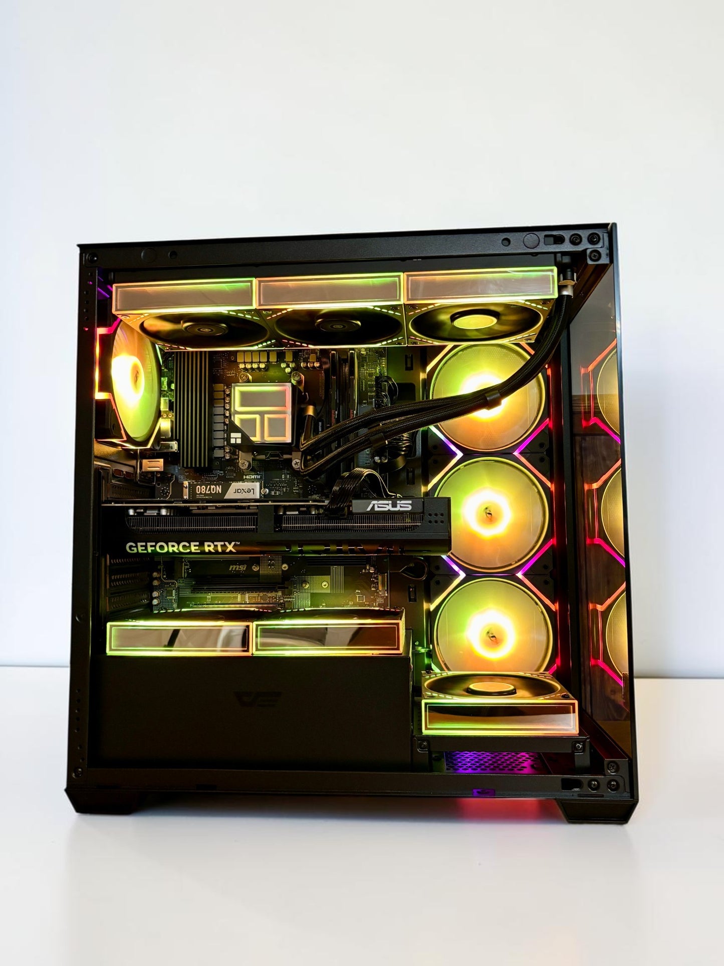 Ordinateur gaming, RTX 5070TI, Ryzen 9 9950X, 32GB DDR5, 1TB NVMe
