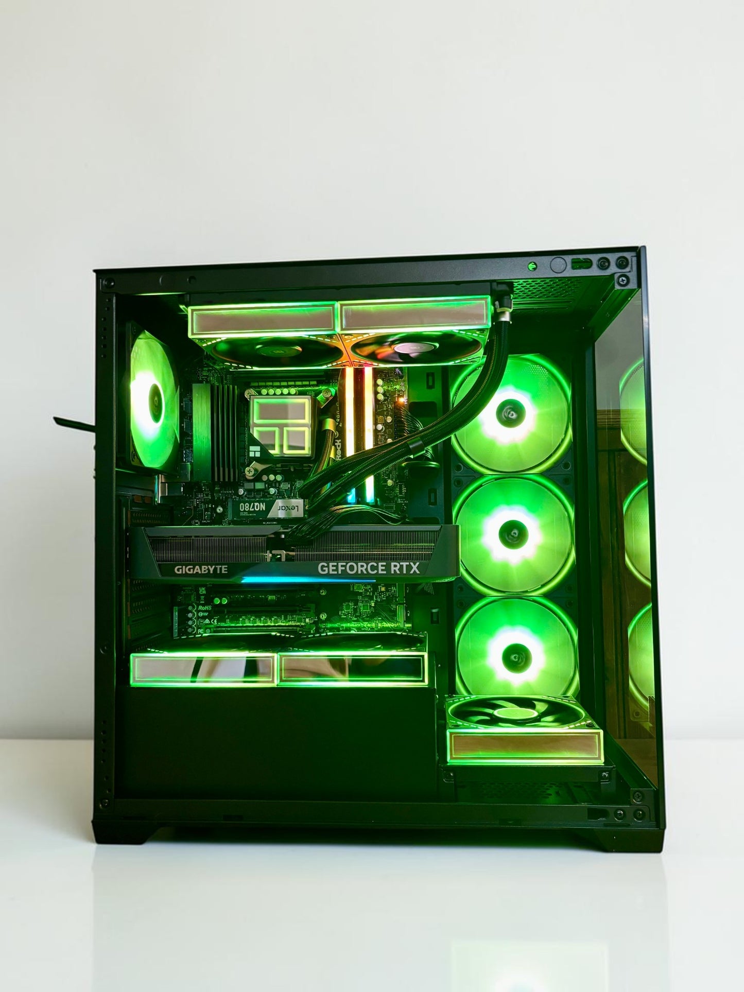 Ordinateur gaming, RTX 5070, Intel Ultra 7 270K Plus, 32GB RAM DDR5, 1TB NVMe