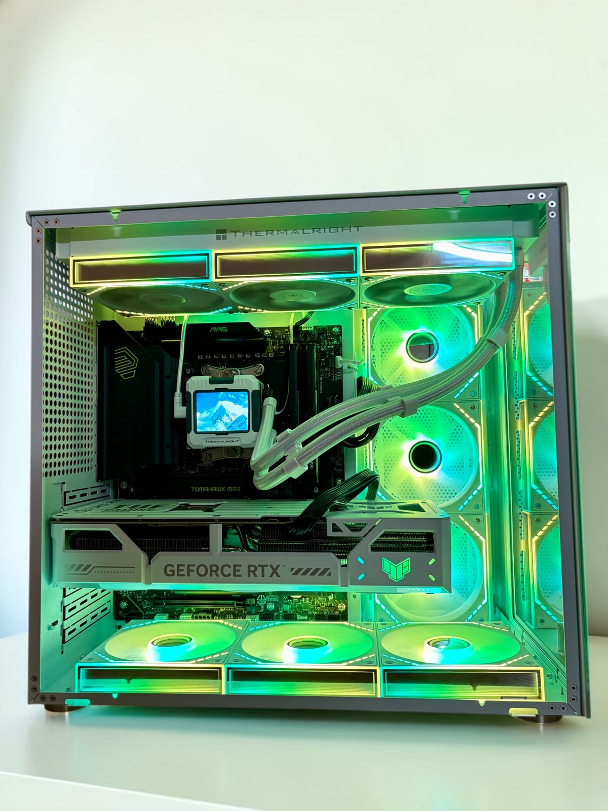 Ordinateur gaming, RTX 5070TI, Ryzen 7 9800X3D, 32GB DDR5, 1TB NVMe