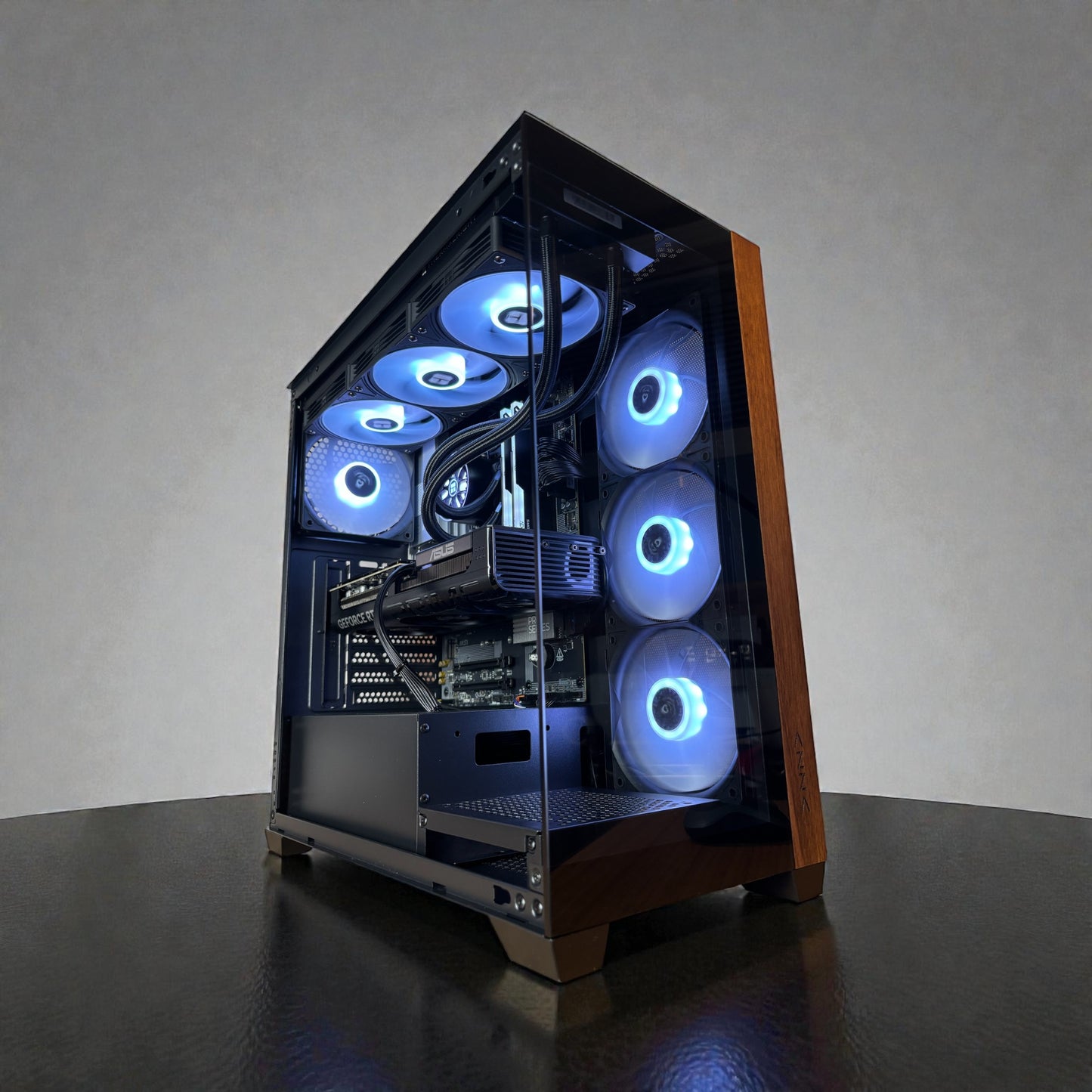 Ordinateur gaming, RTX 5070, Ryzen 7 7800X3D, 32GB DDR5, 1TB NVMe