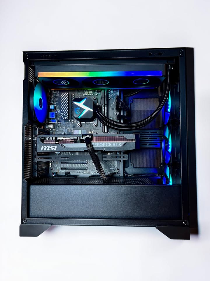 Ordinateur PC Gaming, RTX 5080, Ryzen 9 9900X, 32GB DDR5, 2TB NVMe