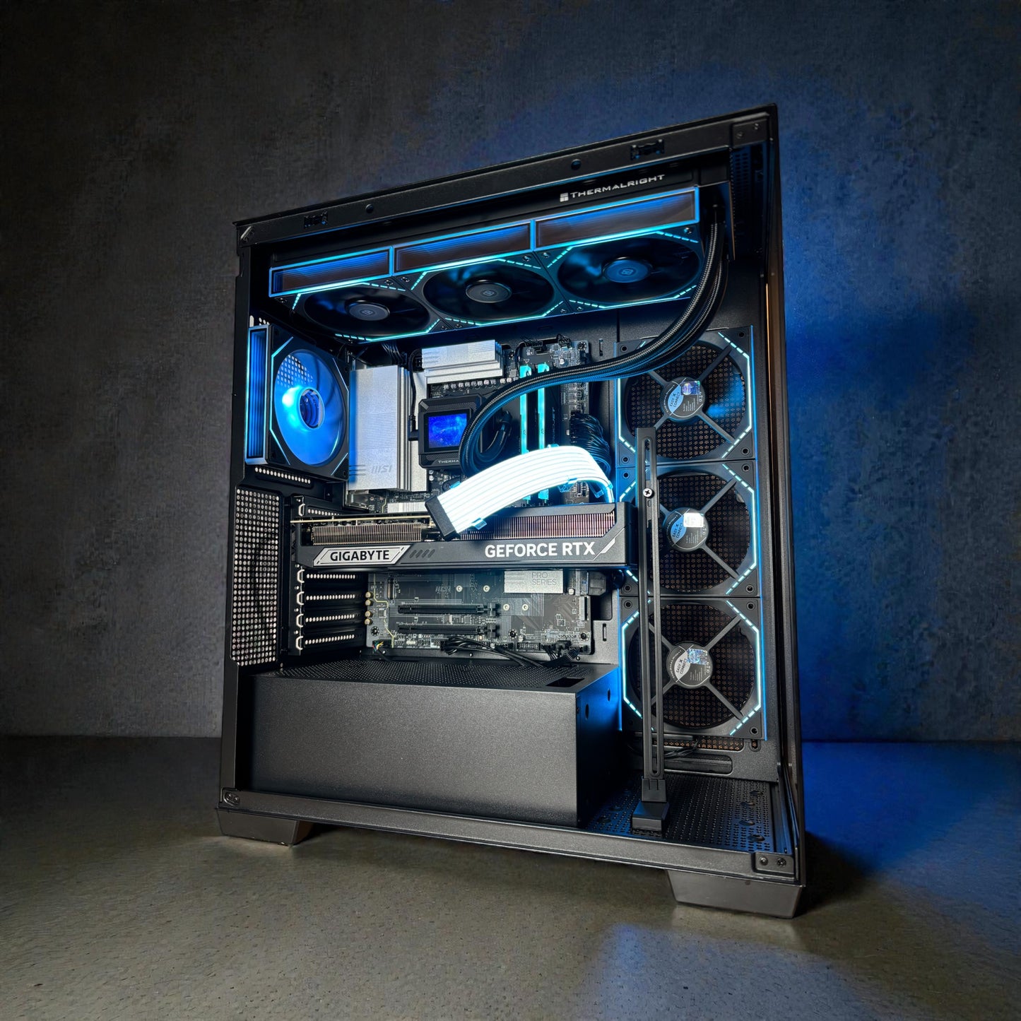 Ordinateur gaming, RTX 5080, Ryzen 7 9800X3D, 32GB DDR5, 1TB NVMe