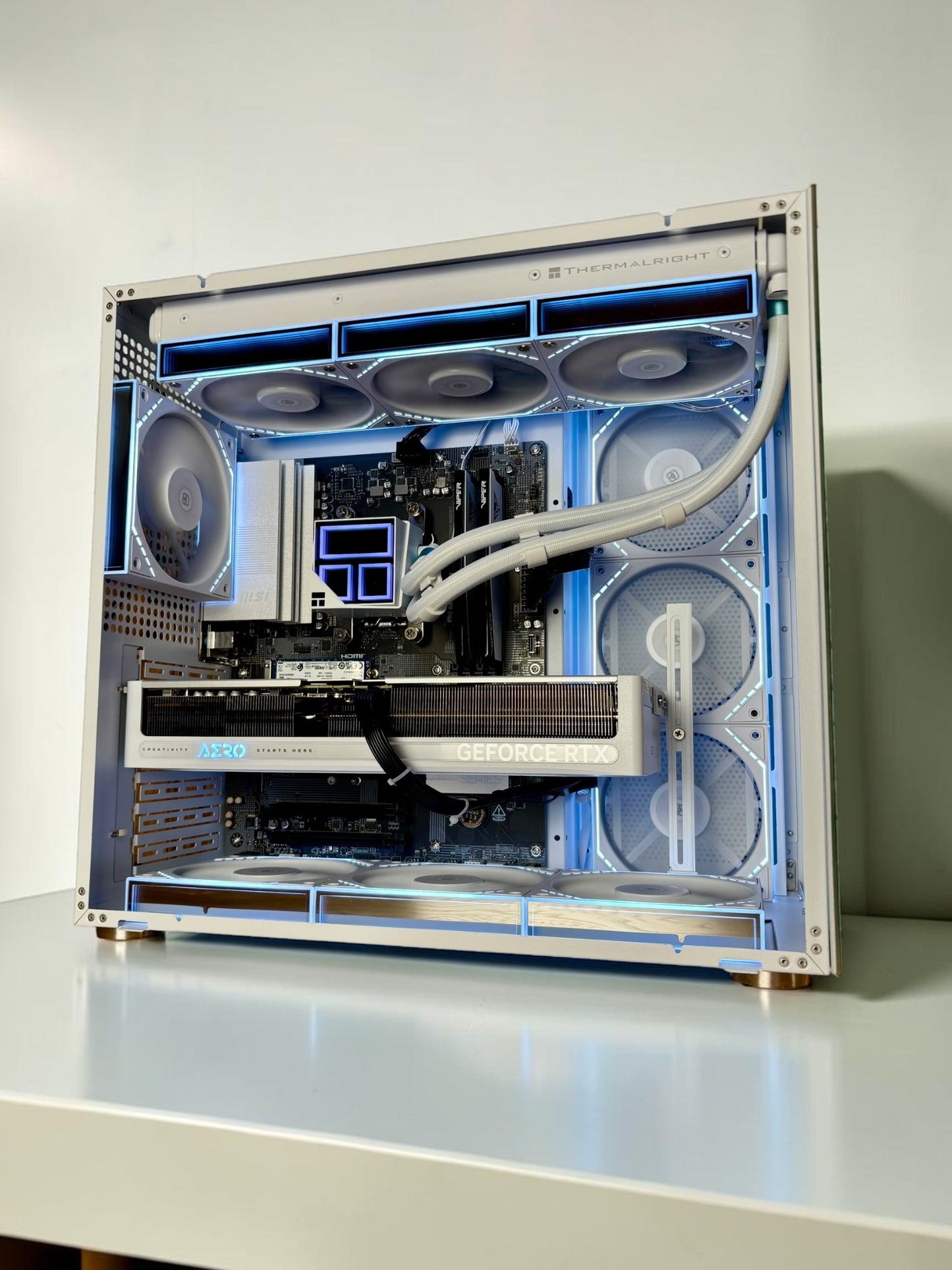 Ordinateur gaming, RTX 5070, AMD Ryzen 7 7800X3D, 32GB DDR5, 1TB NVMe