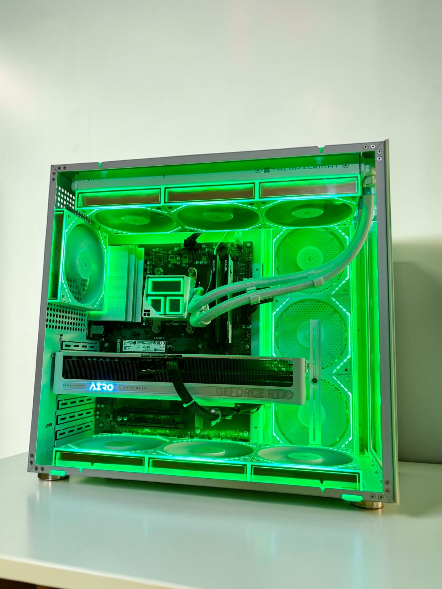 Ordinateur gaming, RTX 5070, AMD Ryzen 7 7800X3D, 32GB DDR5, 1TB NVMe