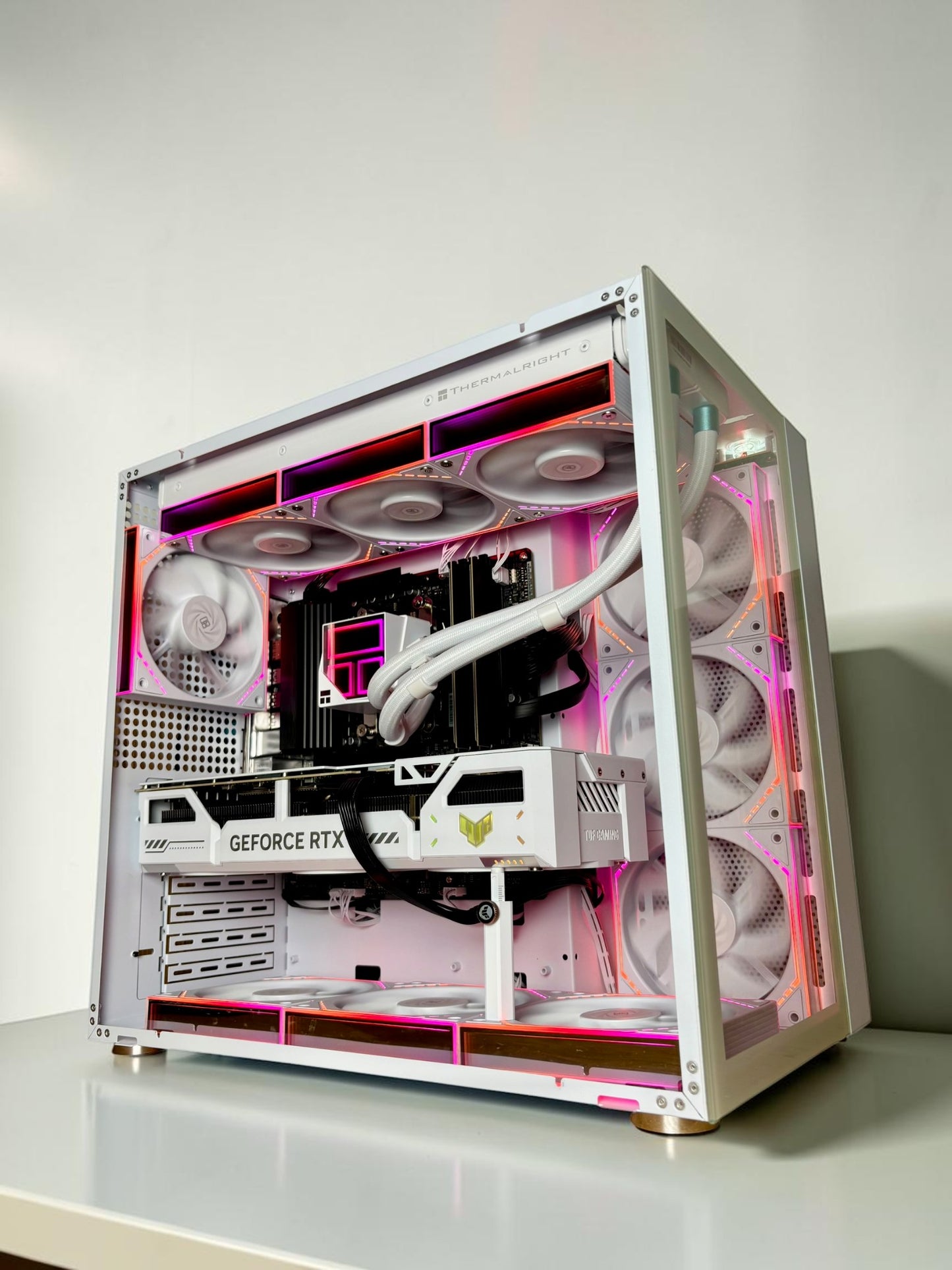 Ordinateur gaming, RTX 5070TI, Ryzen 7 7800X3D, 32GB DDR5, 1TB NVMe