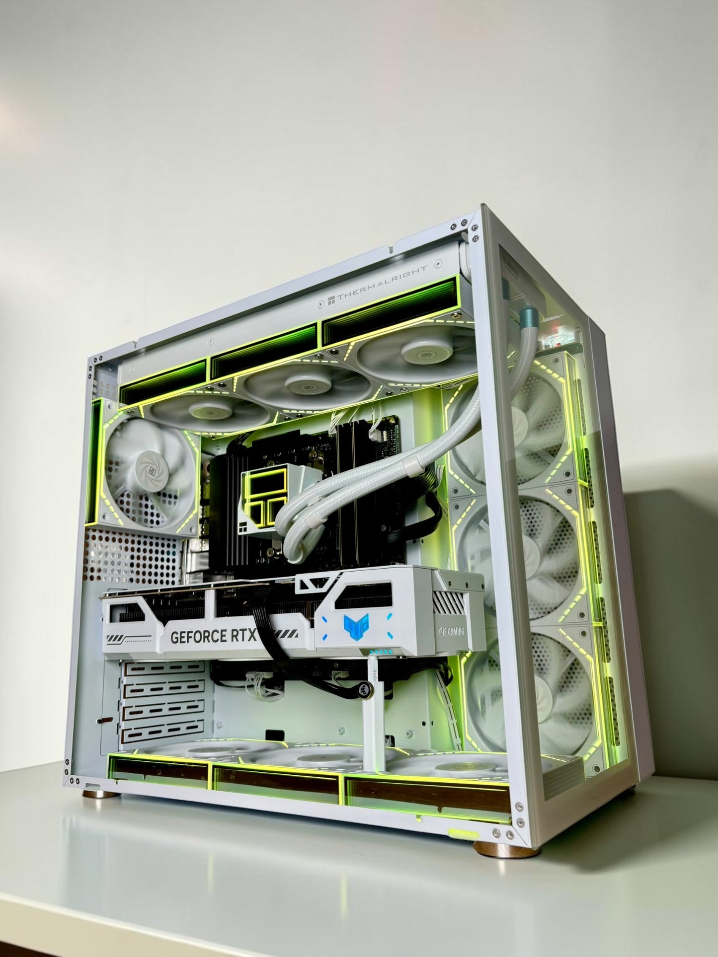 Ordinateur gaming, RTX 5070TI, Ryzen 7 7800X3D, 32GB DDR5, 1TB NVMe