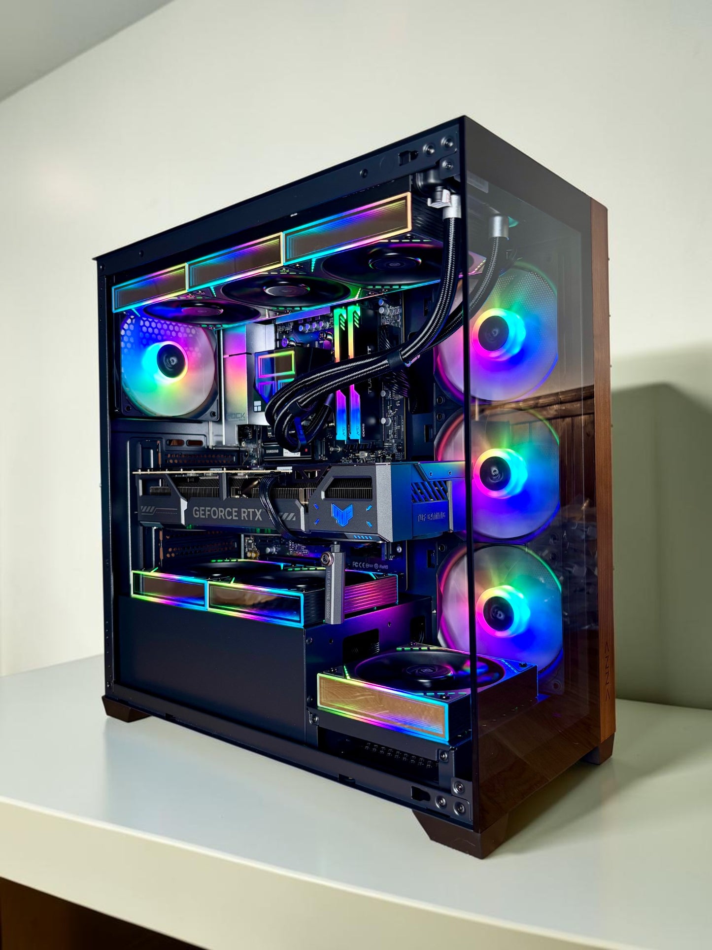 Ordinateur gaming, RTX 5070TI, Ryzen 9 9950X, 32GB DDR5, 1TB NVMe