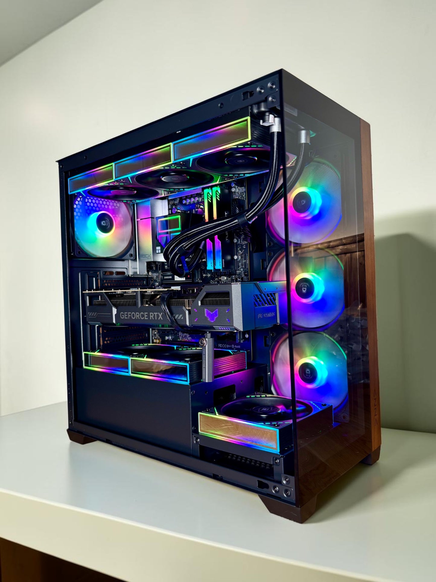 Ordinateur gaming, RTX 5070TI, Ryzen 9 9950X, 32GB DDR5, 1TB NVMe