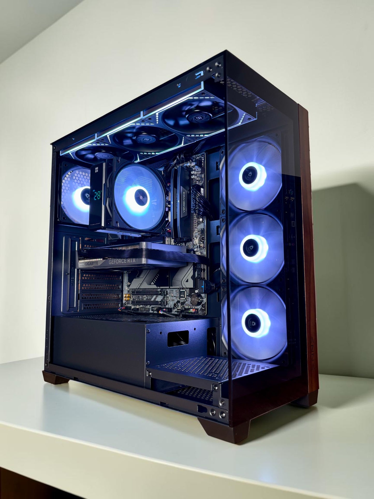 Ordinateur gaming, RTX 5060TI 16GB, Ryzen 7, DDR5, 1TB NVMe