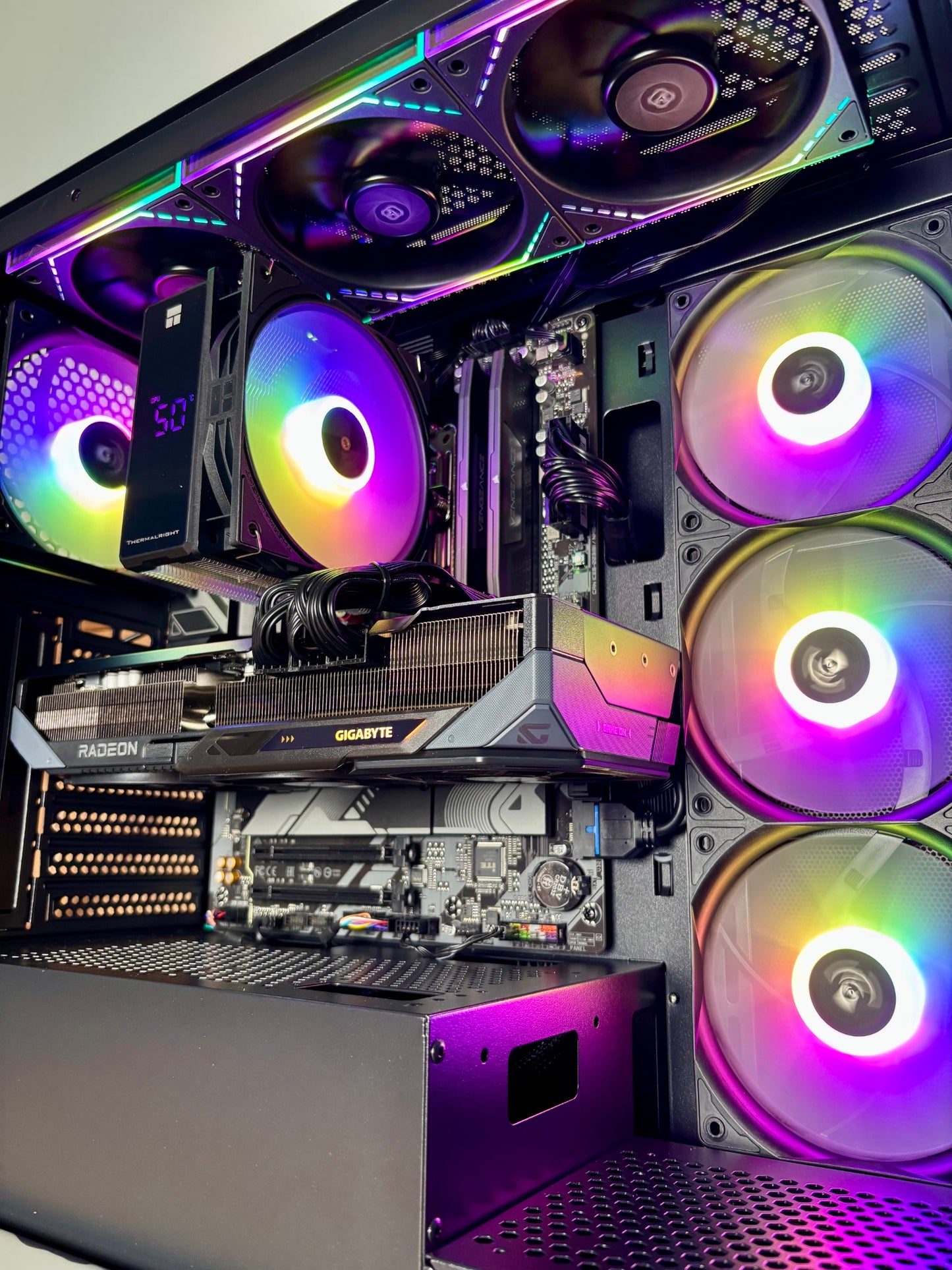 Ordinateur gaming, RX 9070XT, Ryzen 7, DDR5, 1TB NVMe