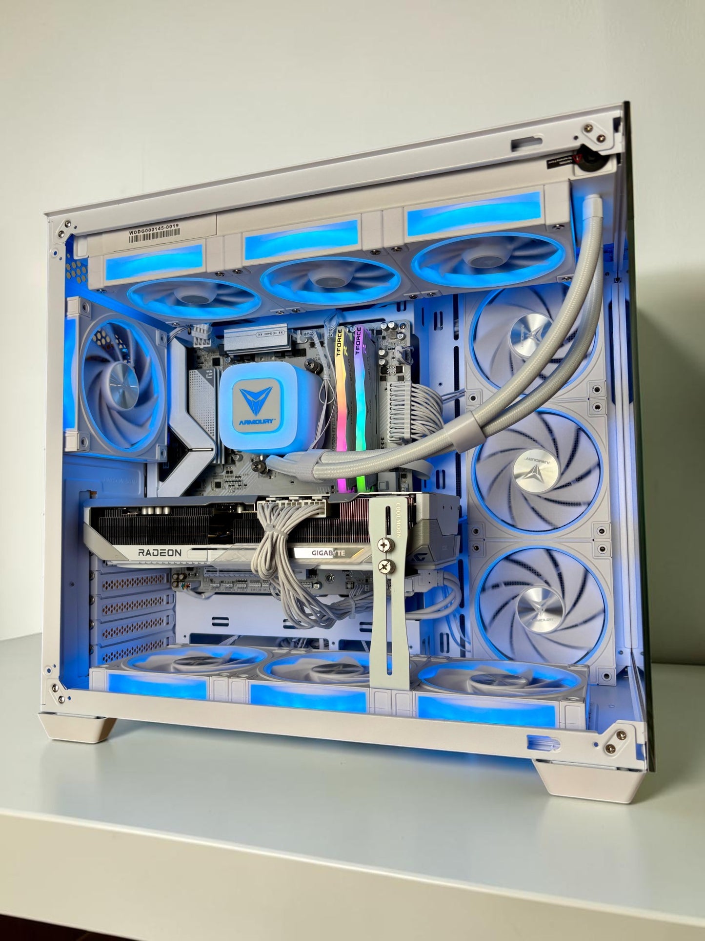 Ordinateur White, RX 9070XT, Ryzen 7 7800X3D, 32GB DDR5, 1TB NVMe