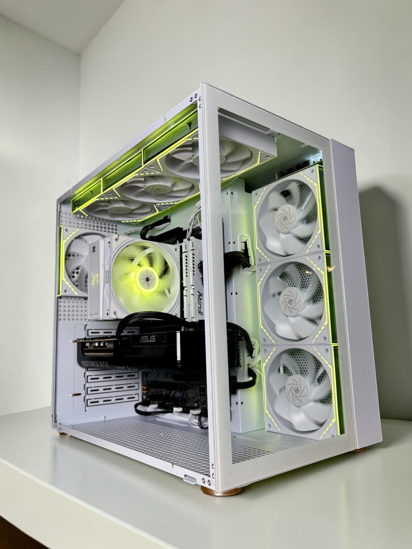 Ordinateur gaming, RTX 5070, Ryzen 7, 32GB DDR5, 1TB NVMe