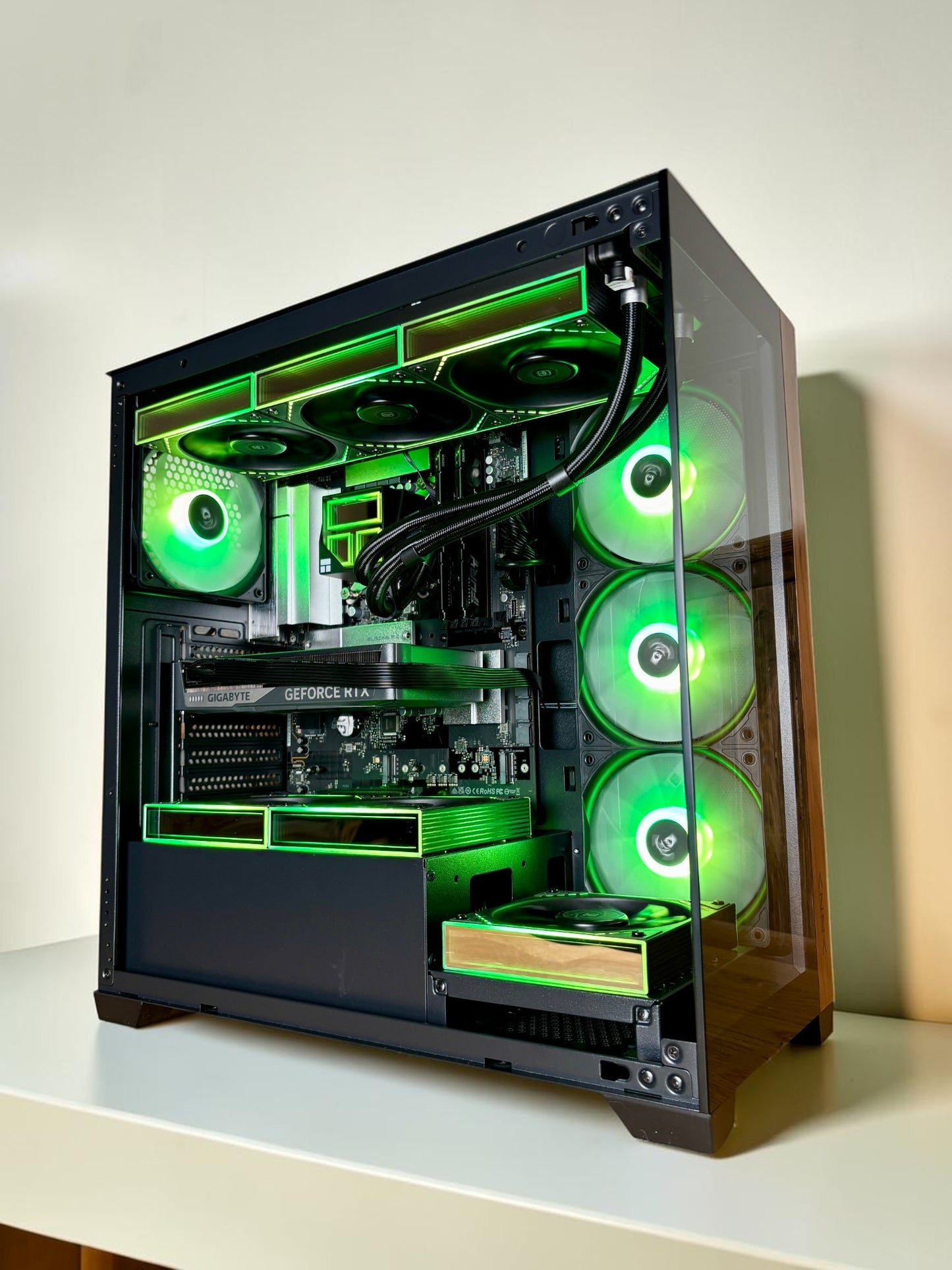 Ordinateur PC Gaming, RTX 5070, Intel Ultra 7, 32GB DDR5, 1TB NVMe
