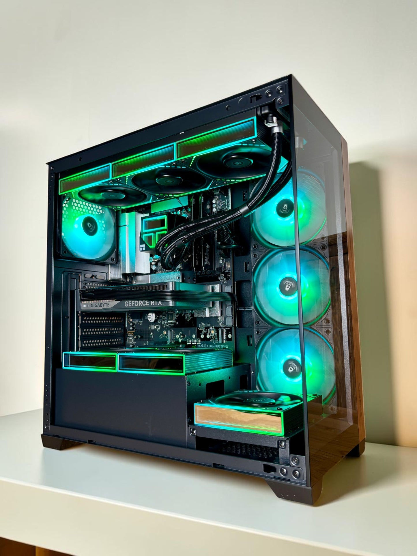 Ordinateur PC Gaming, RTX 5070, Intel Ultra 7, 32GB DDR5, 1TB NVMe