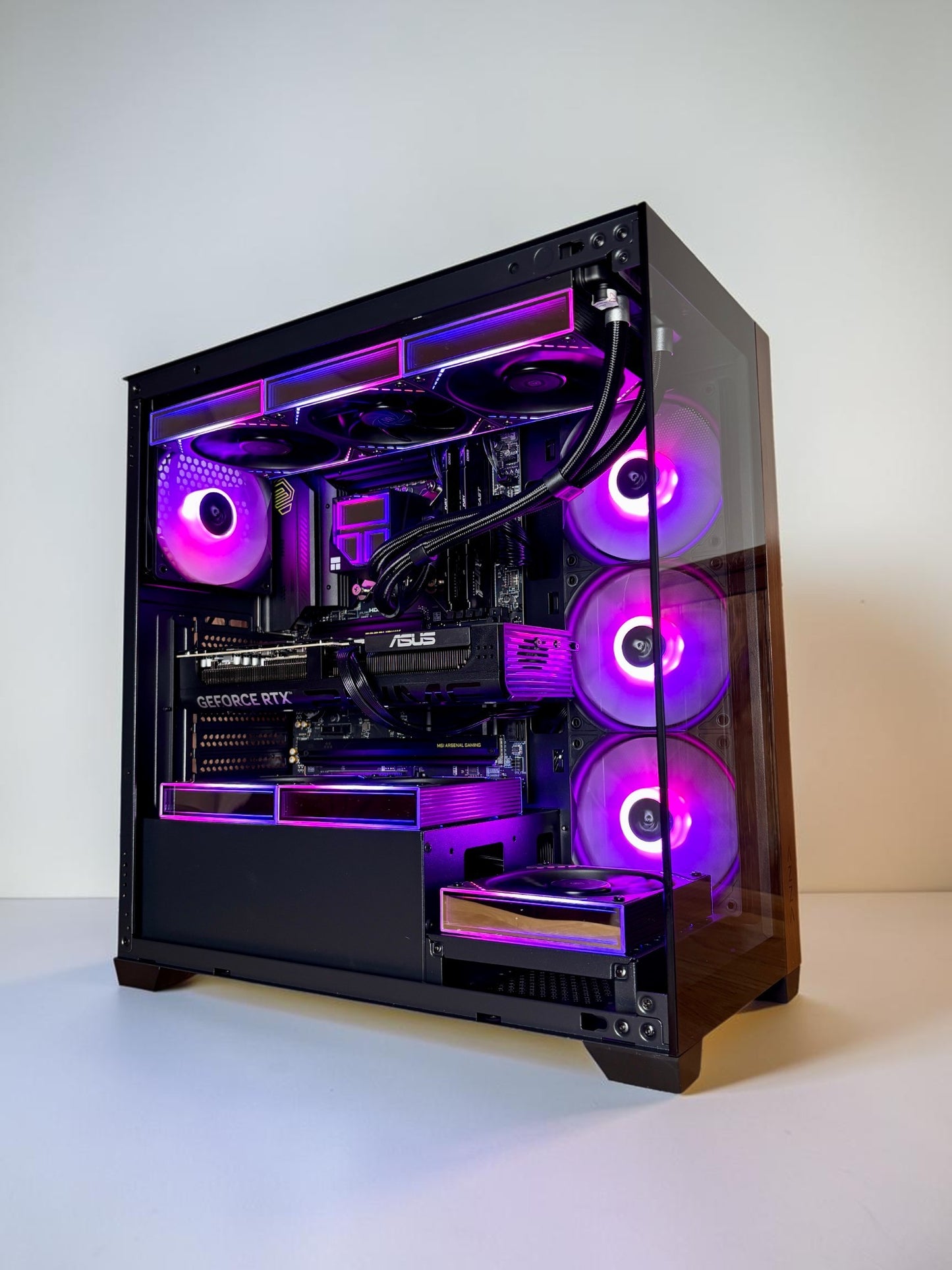 Ordinateur gaming, RTX 5070, Intel Ultra 7, 32GB DDR5, 1TB NVMe