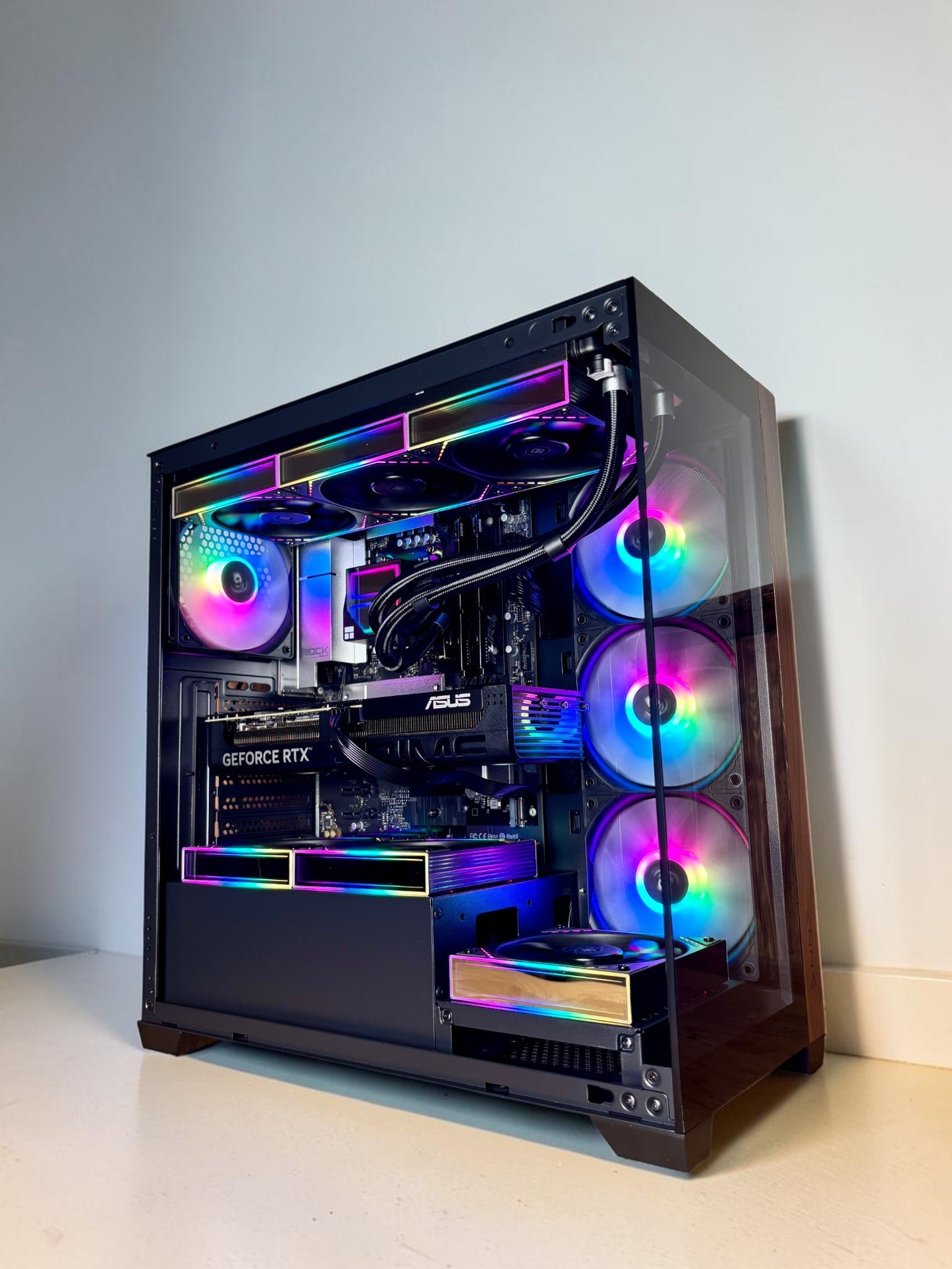 Ordinateur gaming, RTX 5060 TI 16GB, Ryzen 7 9800X3D, 32GB DDR5, 1TB NVMe