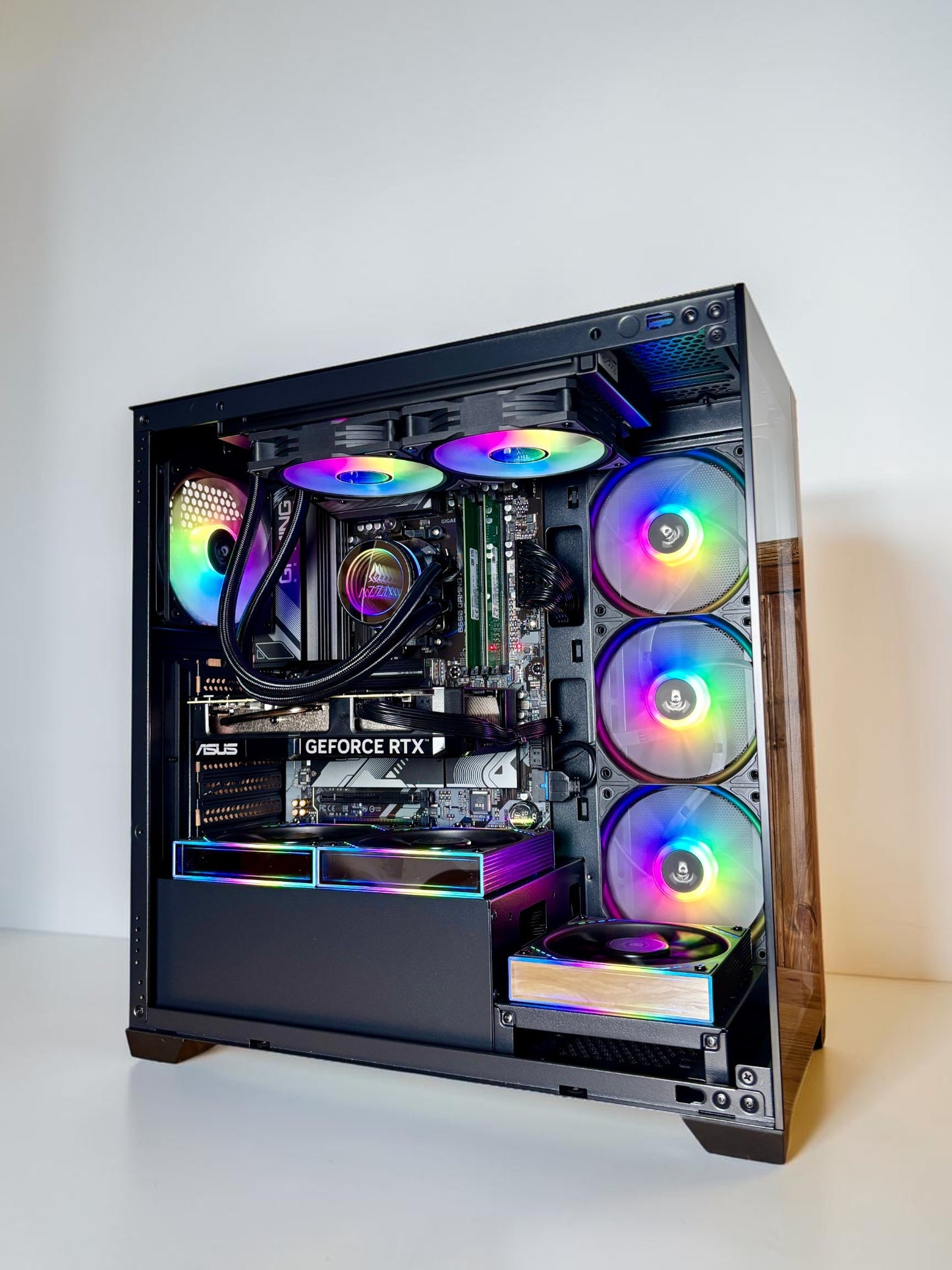 Ordinateur gaming, RTX 4070 Super, Ryzen 5 9600X, RAM DDR5, 1TB NVMe