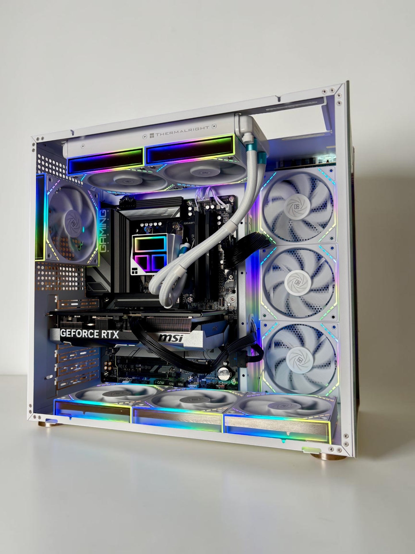 Ordinateur gaming, RTX 5070, Ryzen 5 9600X, RAM DDR5, 1TB NVMe