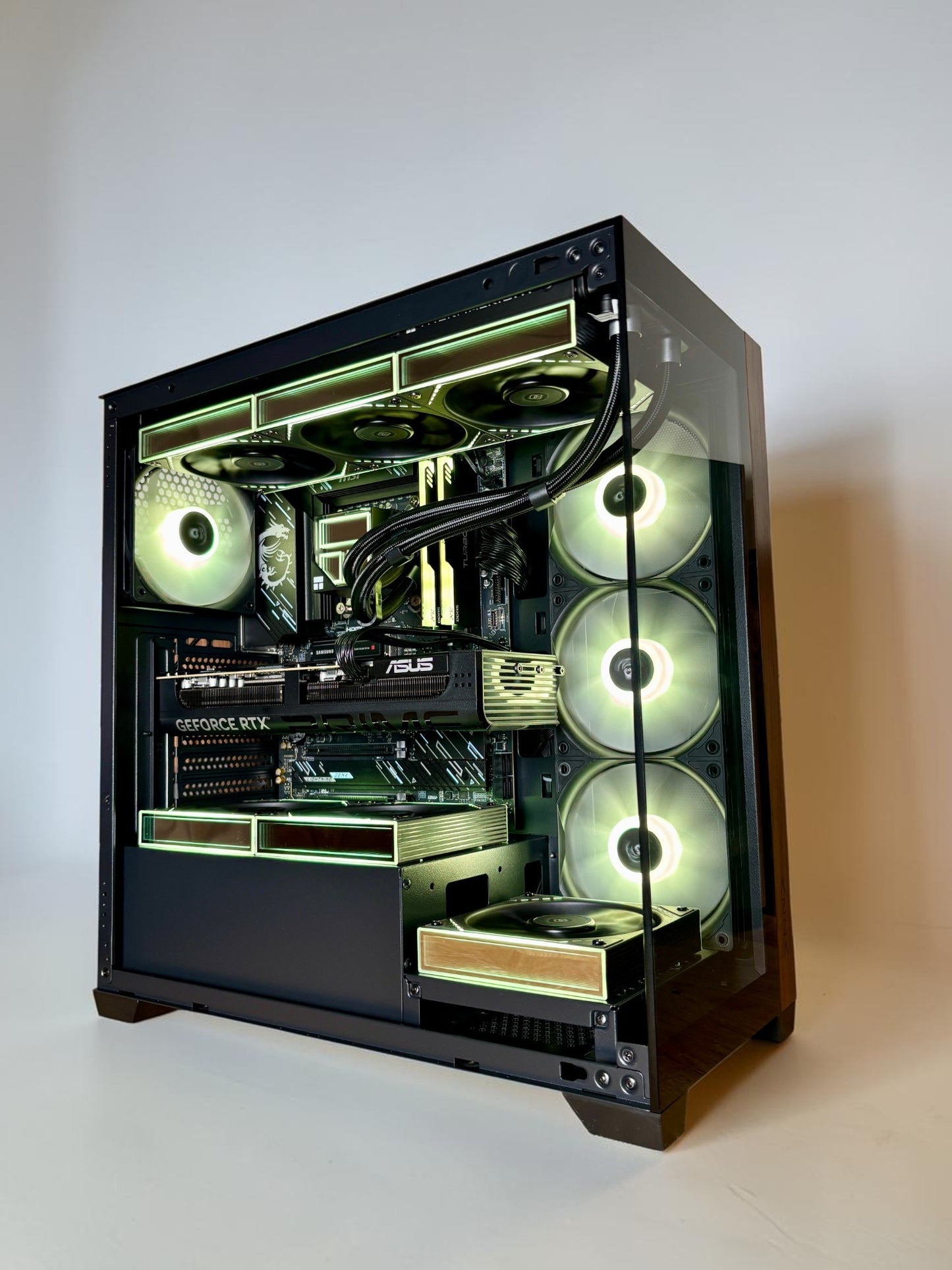 Ordinateur PC Gaming, RTX 5070TI 16GB, Intel Ultra 7 270K Plus, 32GB DDR5, 1TB NVMe