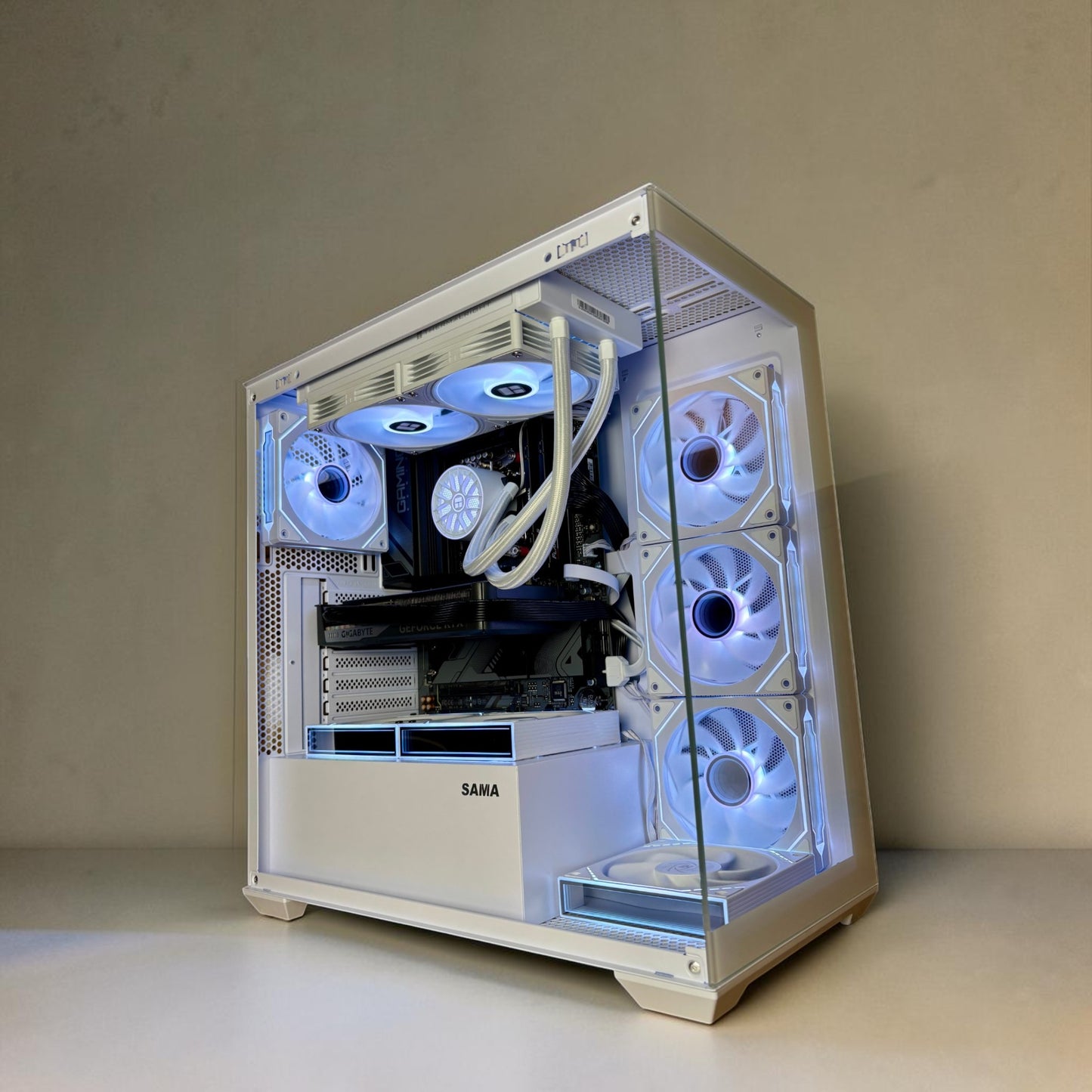 Ordinateur gaming blanc, RTX 5060TI 16GB, Ryzen 5 9600X, RAM DDR5, 1TB NVMe