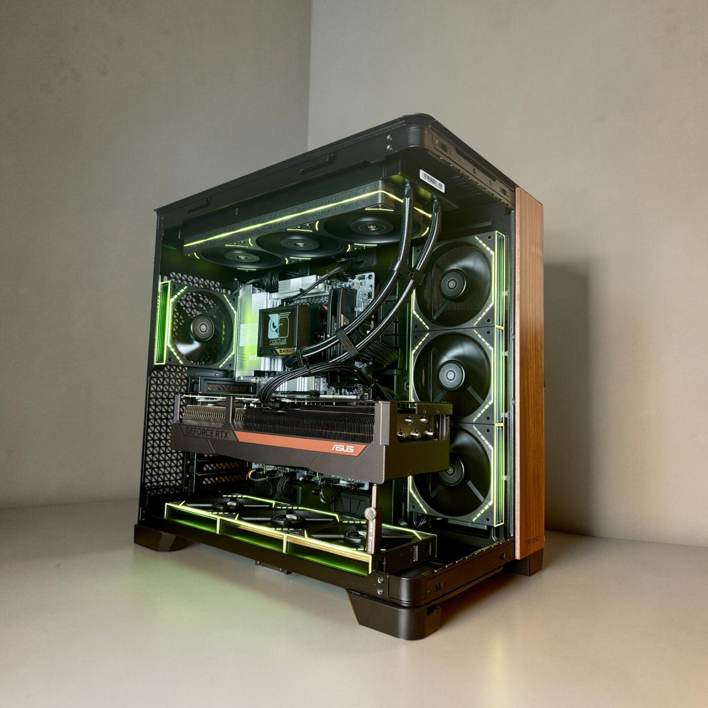 Ordinateur gaming, RTX 5080 Noctua, Ryzen 7 9800X3D, 64GB DDR5, 2TB NVMe