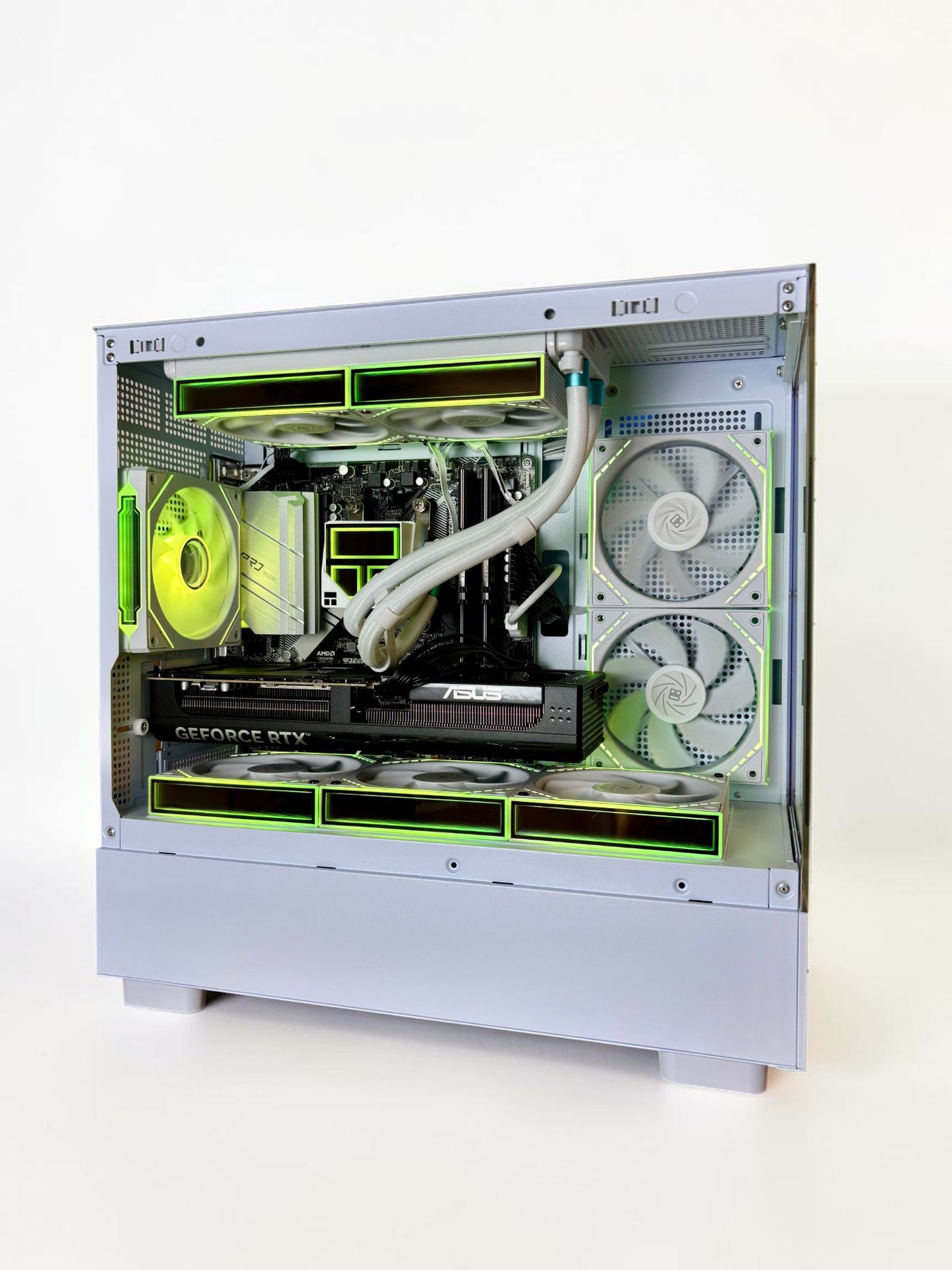 Ordinateur gaming, RTX 5070, Ryzen 7 5800X3D, 32GB RAM DDR5, 1TB NVMe