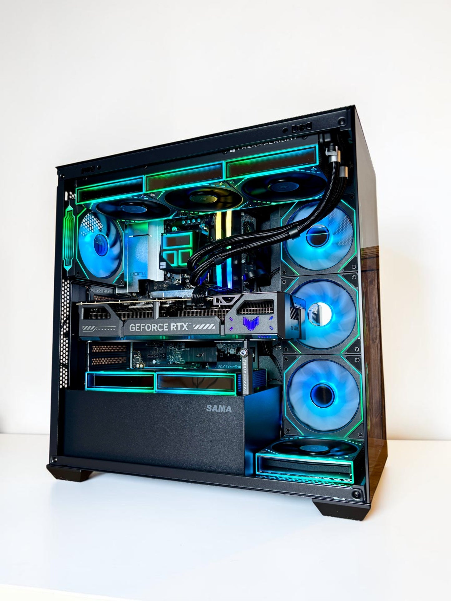 Ordinateur gaming, RTX 5070TI, Ryzen 7 9800X3D, 32GB DDR5, 1TB NVMe