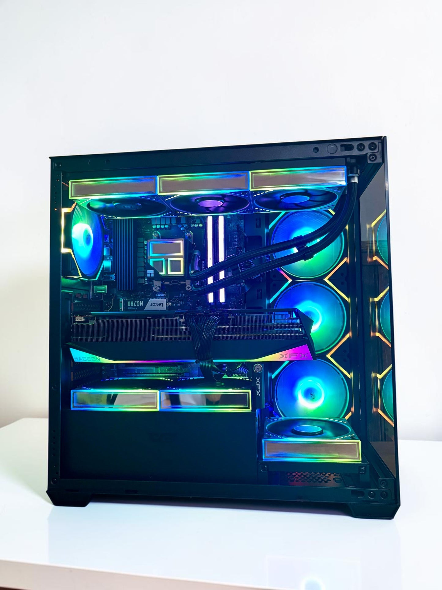 Ordinateur, RX 9070XT, Ryzen 7 7800X3D, 32GB DDR5, 1TB NVMe