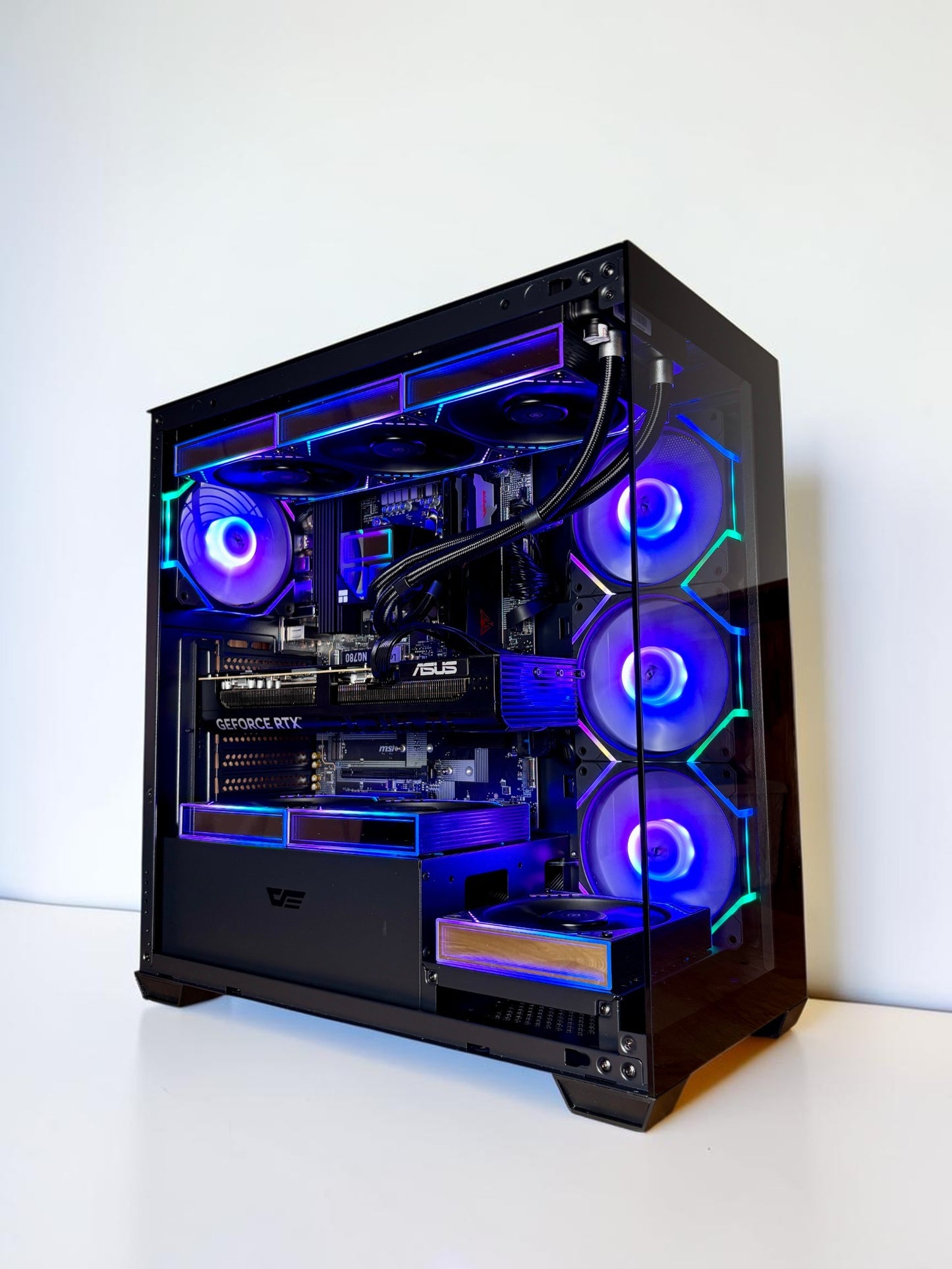 Ordinateur gaming, RTX 5070TI, Ryzen 9 9950X, 32GB DDR5, 1TB NVMe