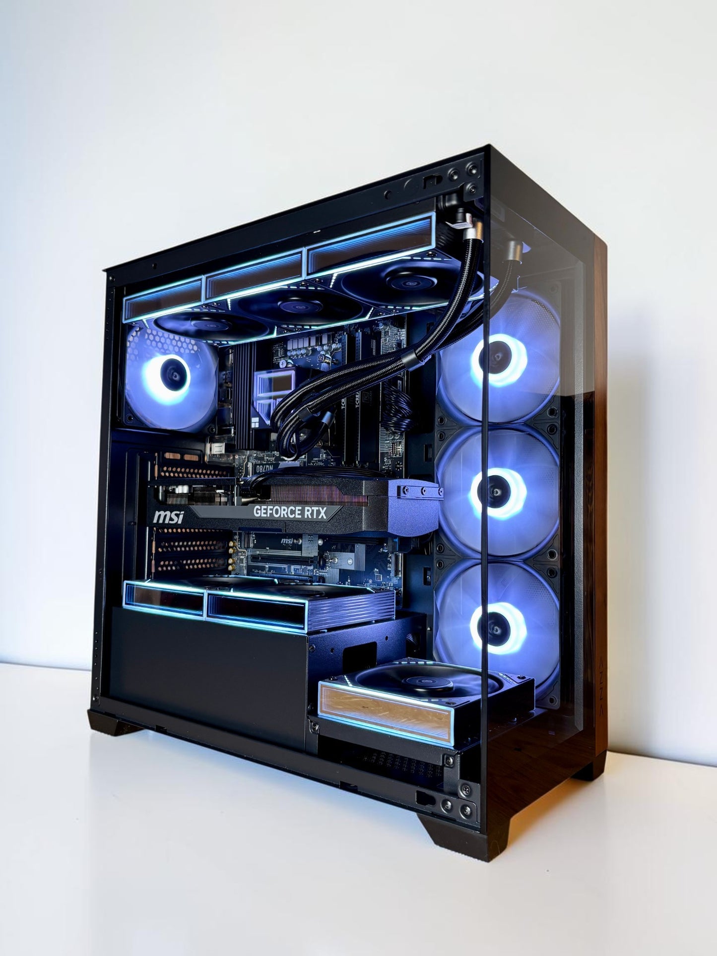 Ordinateur gaming, RTX 5070TI, Ryzen 7 7800X3D, 32GB DDR5, 1TB NVMe