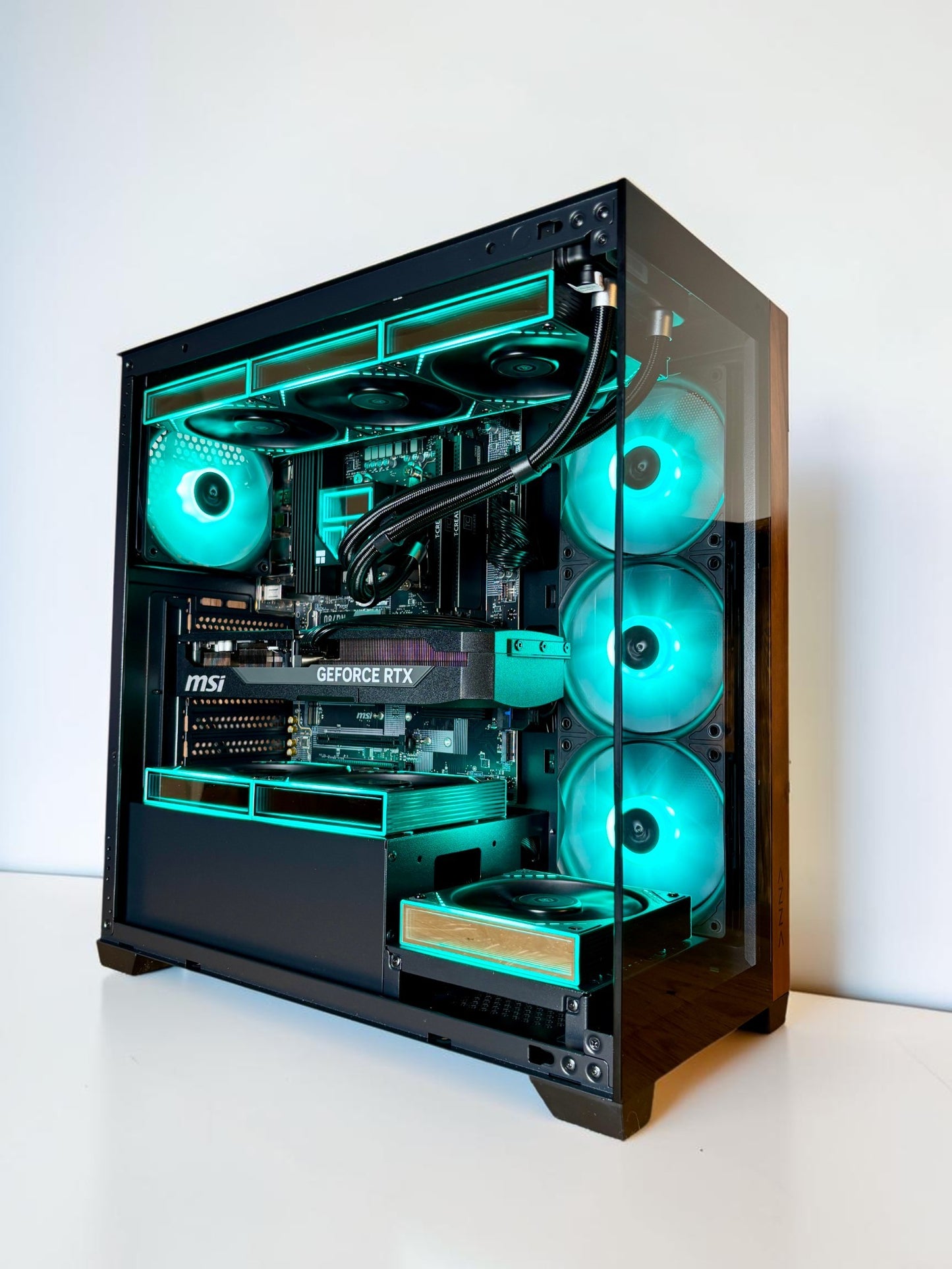Ordinateur gaming, RTX 5070TI, Ryzen 7 7800X3D, 32GB DDR5, 1TB NVMe