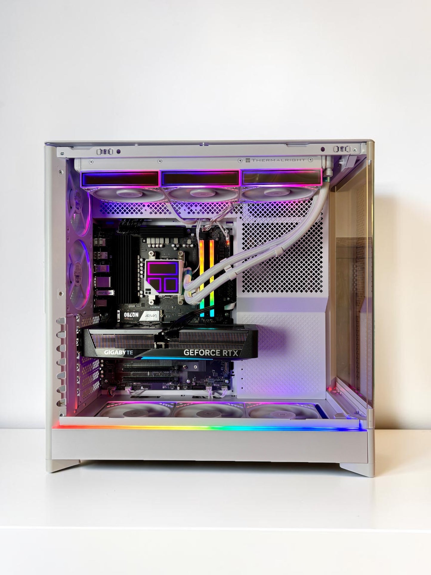 Ordinateur gaming, RTX 5070, AMD Ryzen 7 7800X3D, 32GB DDR5, 1TB NVMe