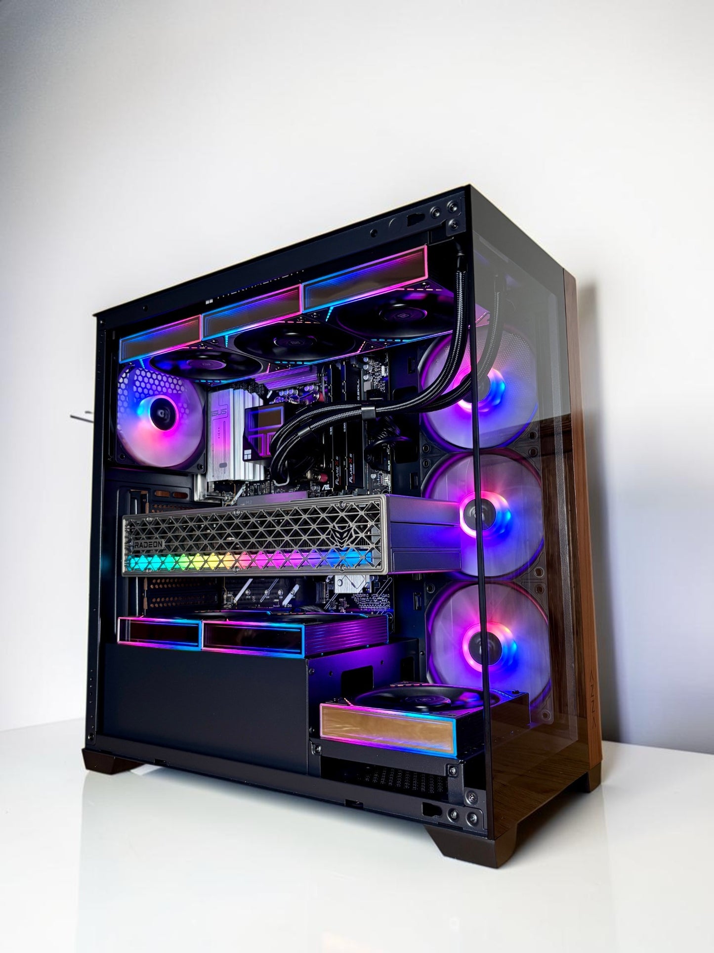 Ordinateur, RX 9070XT, Ryzen 7 9800X3D, 32GB DDR5, 1TB NVMe