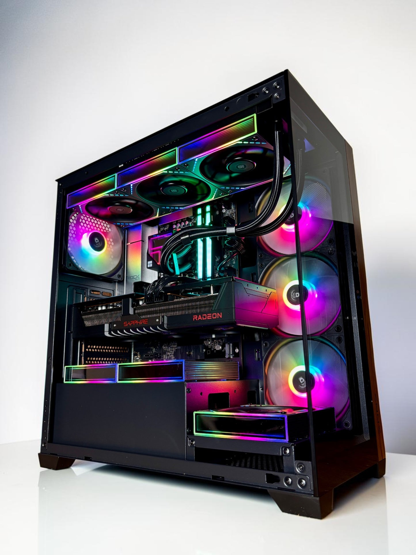 Ordinateur, RX 9070XT, Ryzen 7 7800X3D, 32GB DDR5, 1TB NVMe