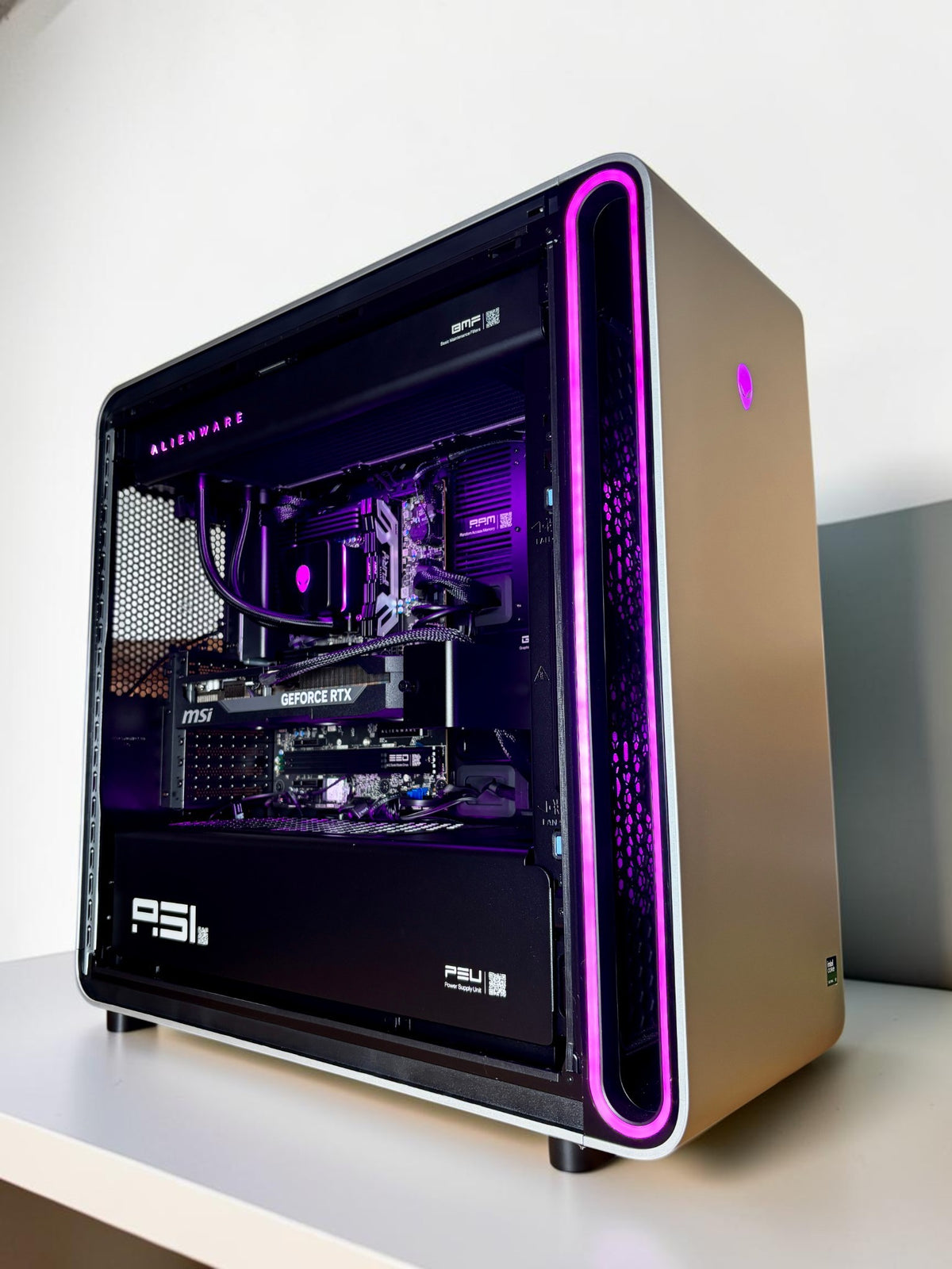 Ordinateur PC Gaming, RTX 5070TI, Intel Ultra 9 285K, 32GB DDR5, 2TB NVMe