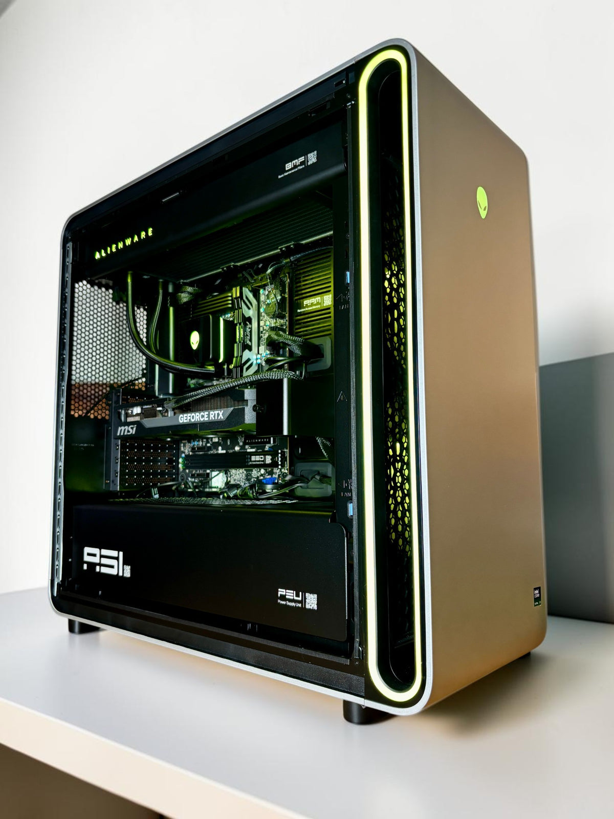 Ordinateur PC Gaming, RTX 5070TI, Intel Ultra 9 285K, 32GB DDR5, 2TB NVMe