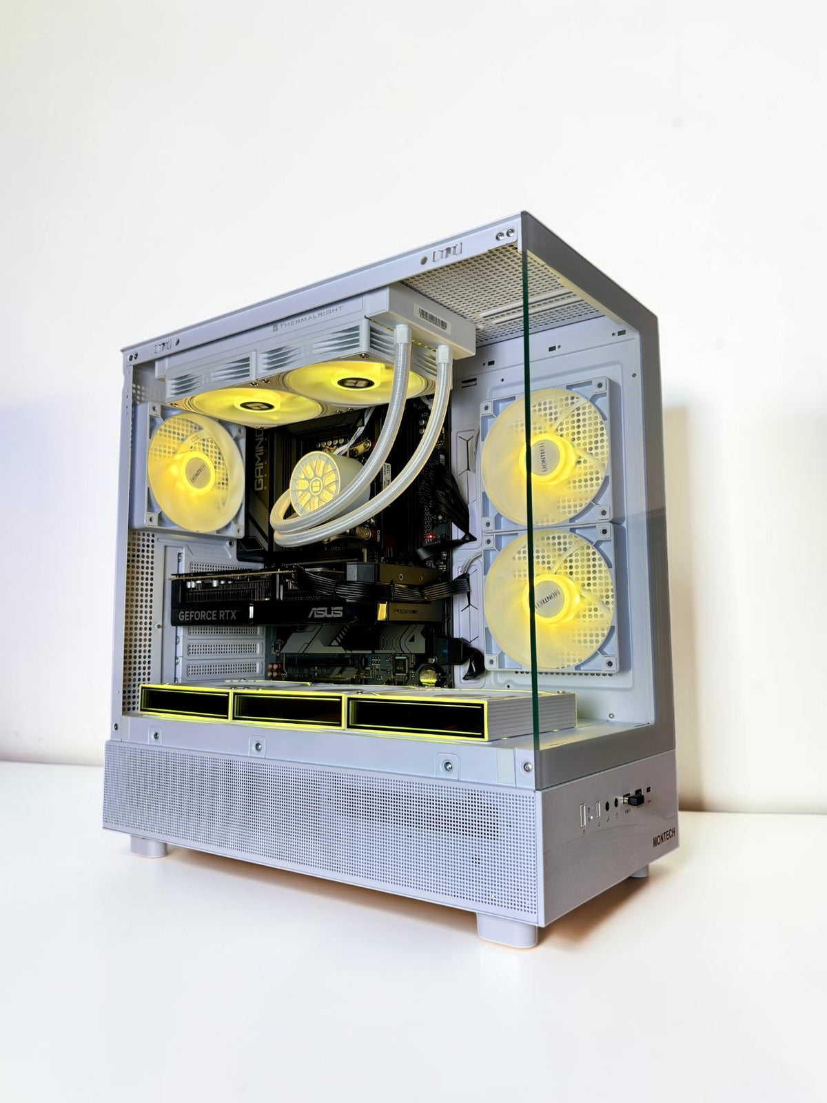 Ordinateur gaming, RTX 5070, AMD Ryzen 7700X, 32GB RAM DDR5, 1TB NVMe
