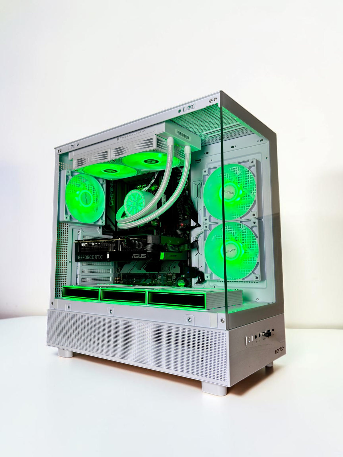 Ordinateur gaming, RTX 5070, AMD Ryzen 7700X, 32GB RAM DDR5, 1TB NVMe