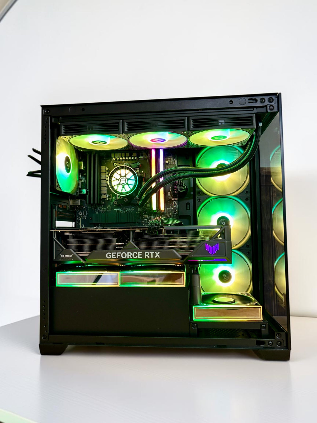 Ordinateur gaming, RTX 4080 Super, AMD Ryzen 9800X3D, 32GB RAM DDR5, 1TB NVMe