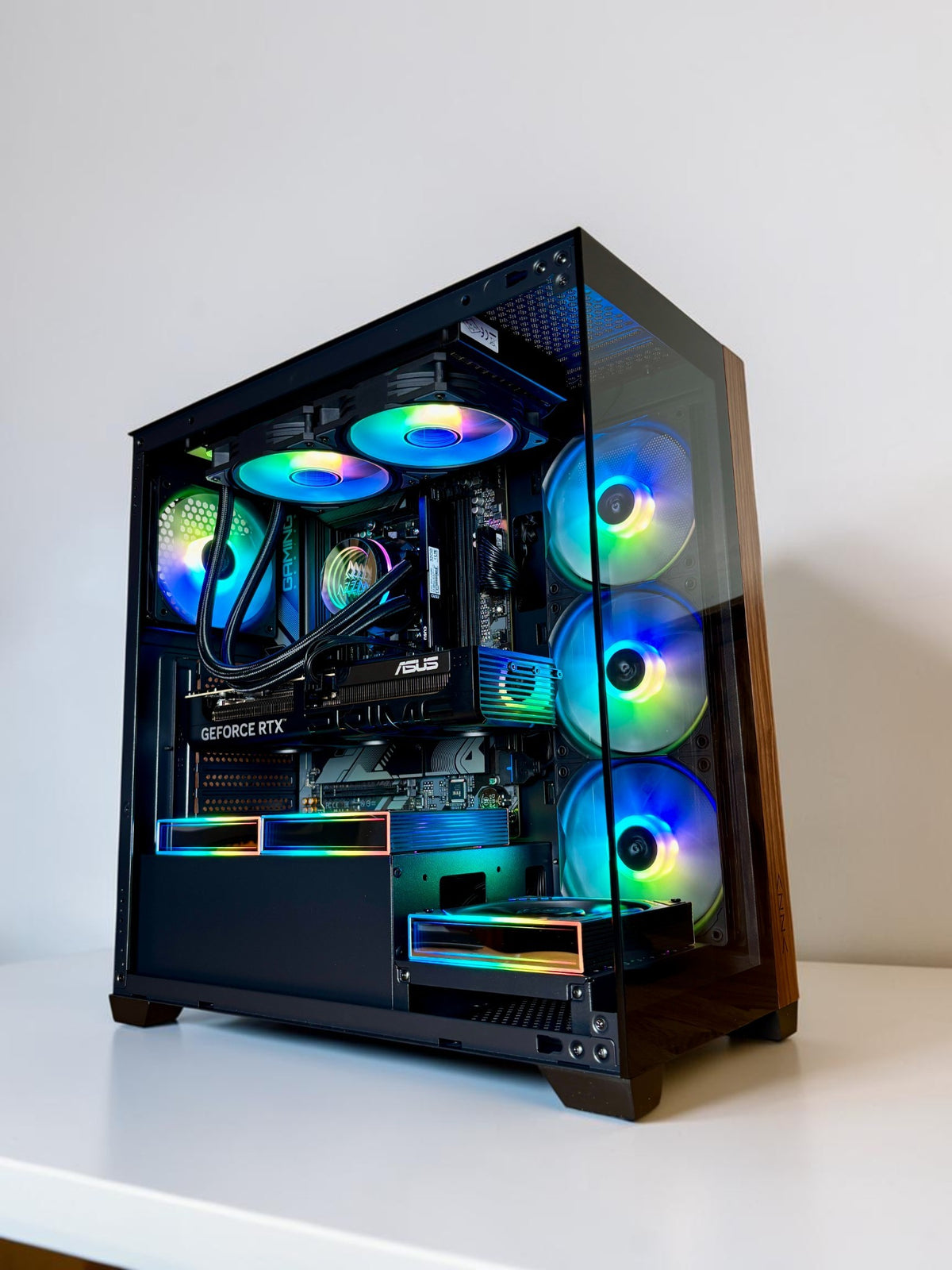 Ordinateur gaming, RTX 5060TI 16GB, Ryzen 7 7800X3D, RAM DDR5, 1TB NVMe