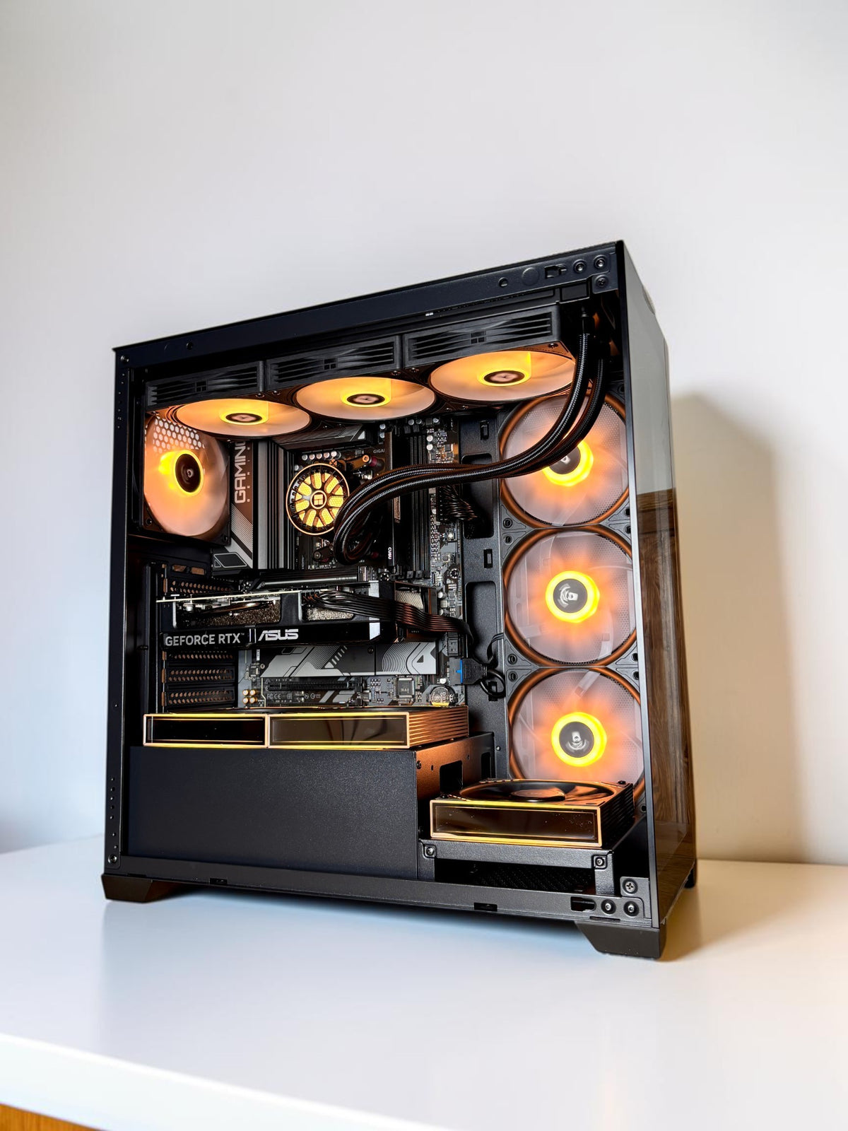 Ordinateur gaming, RTX 5060TI 16GB, Ryzen 7 9800X3D, RAM DDR5, 1TB NVMe