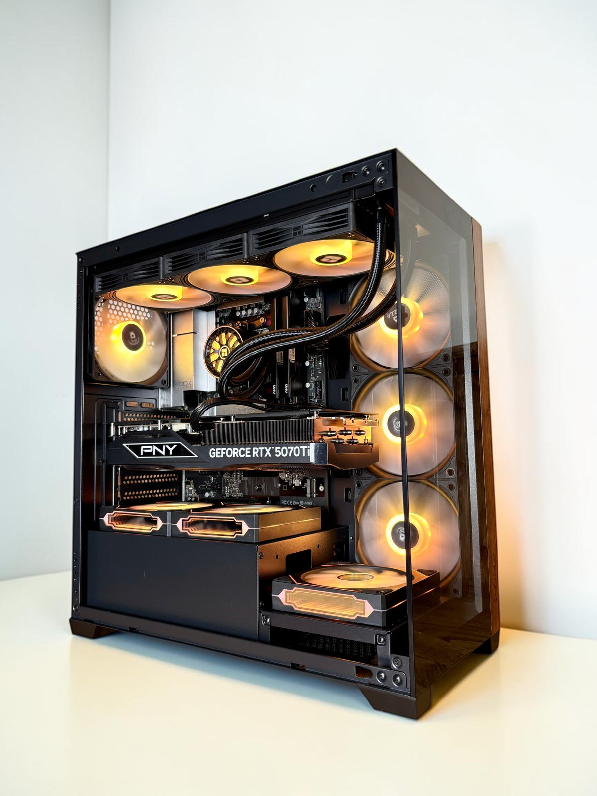 Ordinateur gaming, RTX 5070TI, Ryzen 7 7800X3D, 32GB DDR5, 1TB NVMe