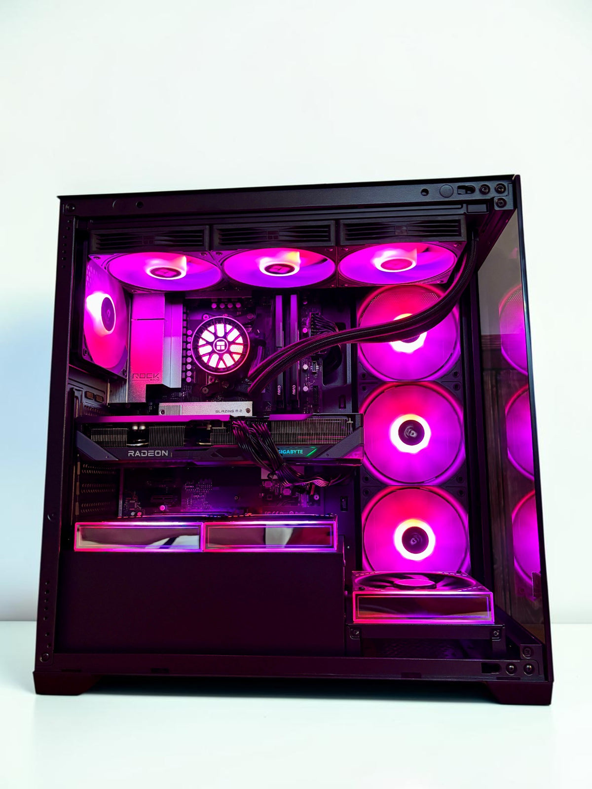 Ordinateur, RX 9070 GRE, Ryzen 7 9700X, 32GB DDR5, 1TB NVMe