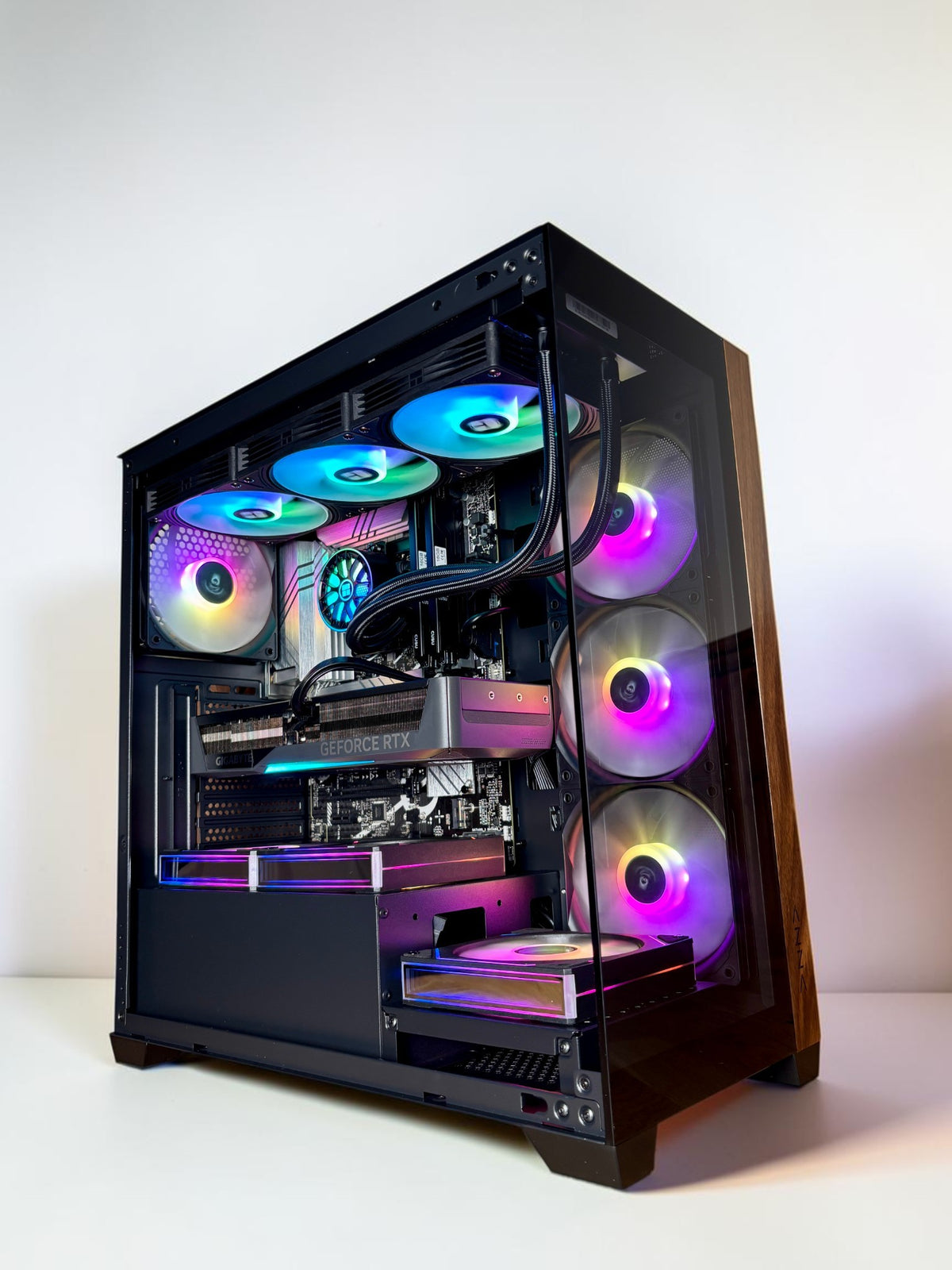 Ordinateur gaming, RTX 5070, Intel I7-14700K, 32GB DDR5, 1TB NVMe