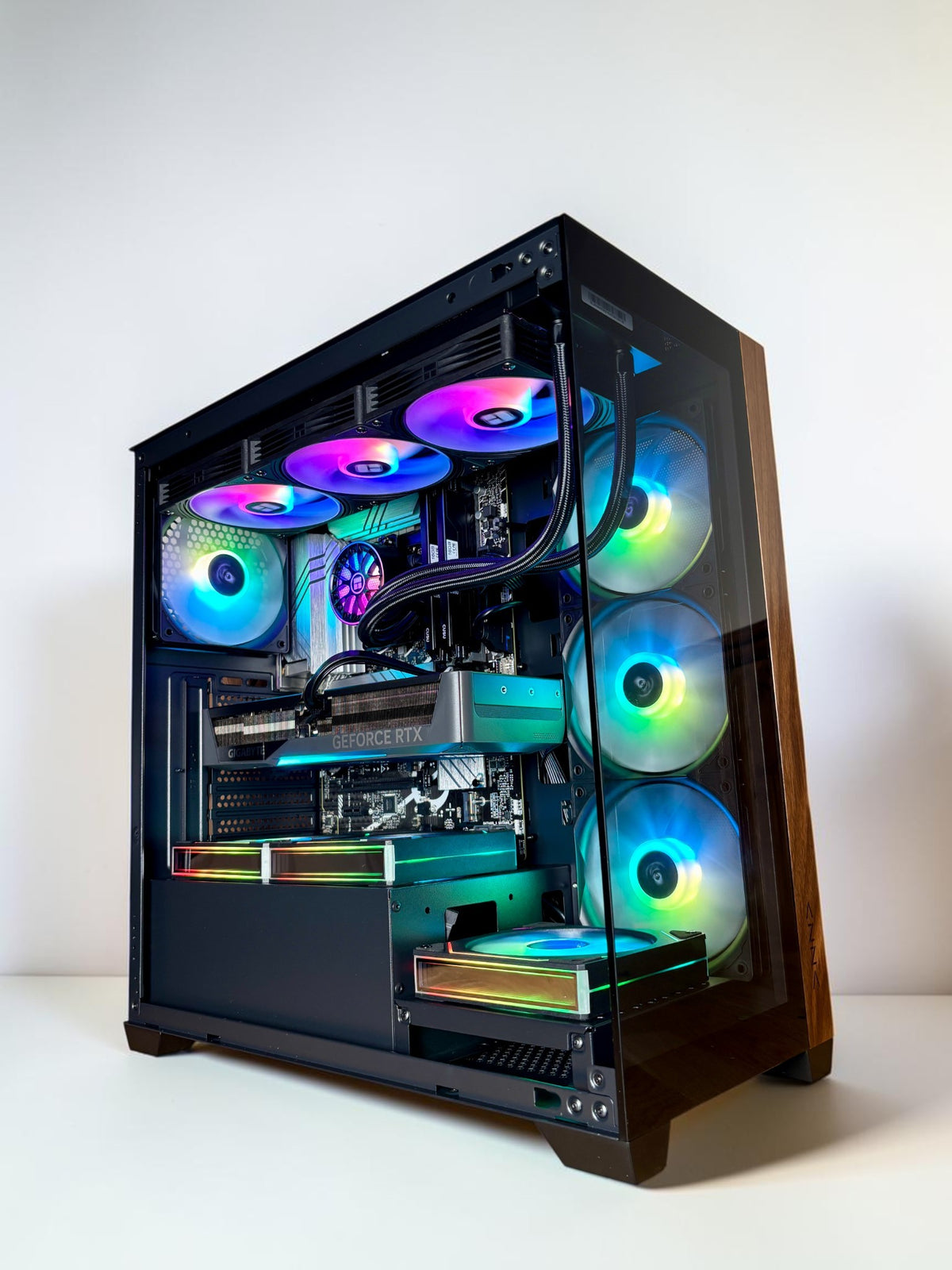 Ordinateur gaming, RTX 5070, Intel I7-14700K, 32GB DDR5, 1TB NVMe