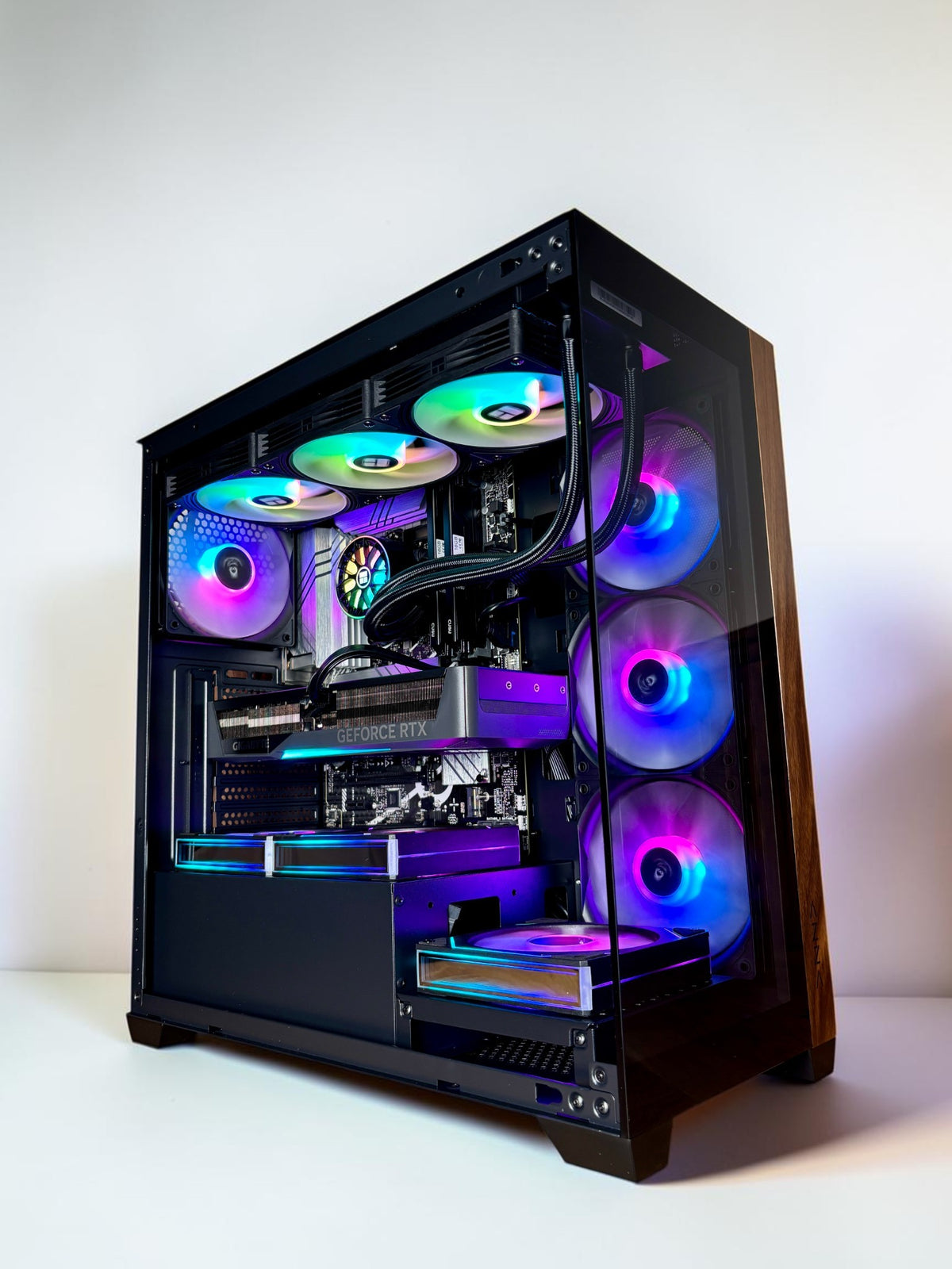 Ordinateur gaming, RTX 5070, Intel I7-14700K, 32GB DDR5, 1TB NVMe
