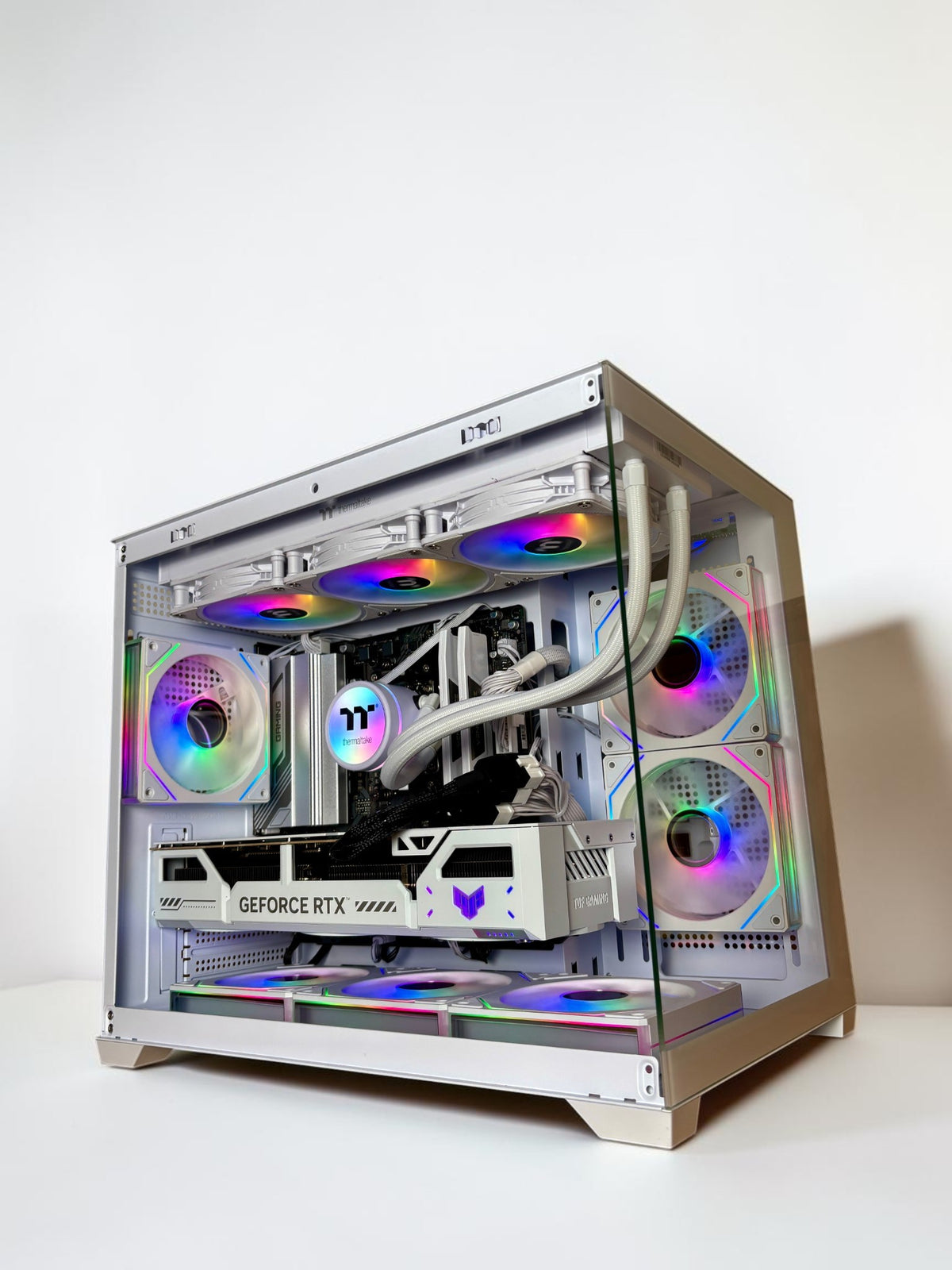 Ordinateur gaming, RTX 5070TI, Ryzen 7 7800X3D, 64GB DDR5, 1TB NVMe