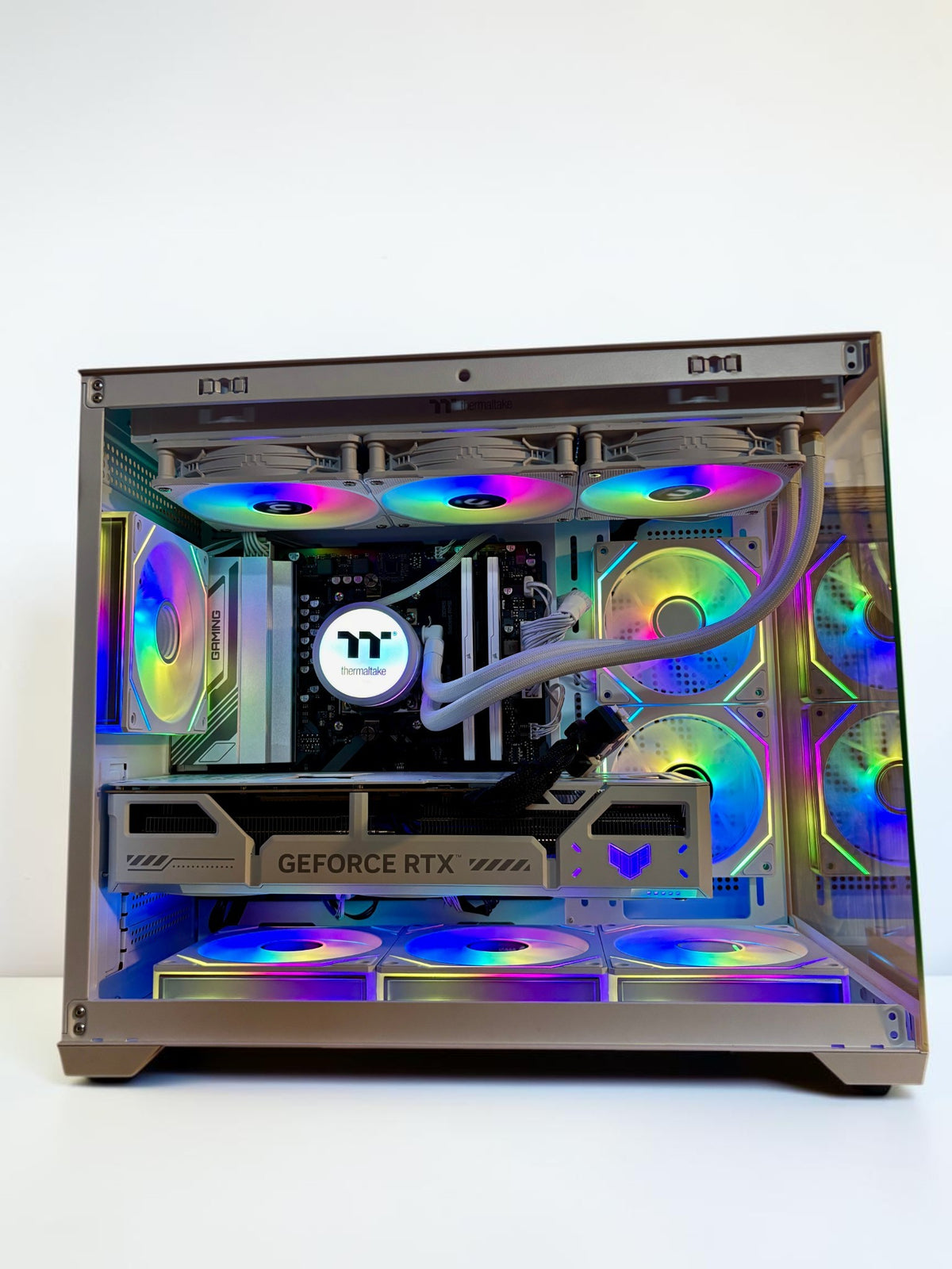 Ordinateur gaming, RTX 5070TI, Ryzen 7 7800X3D, 64GB DDR5, 1TB NVMe